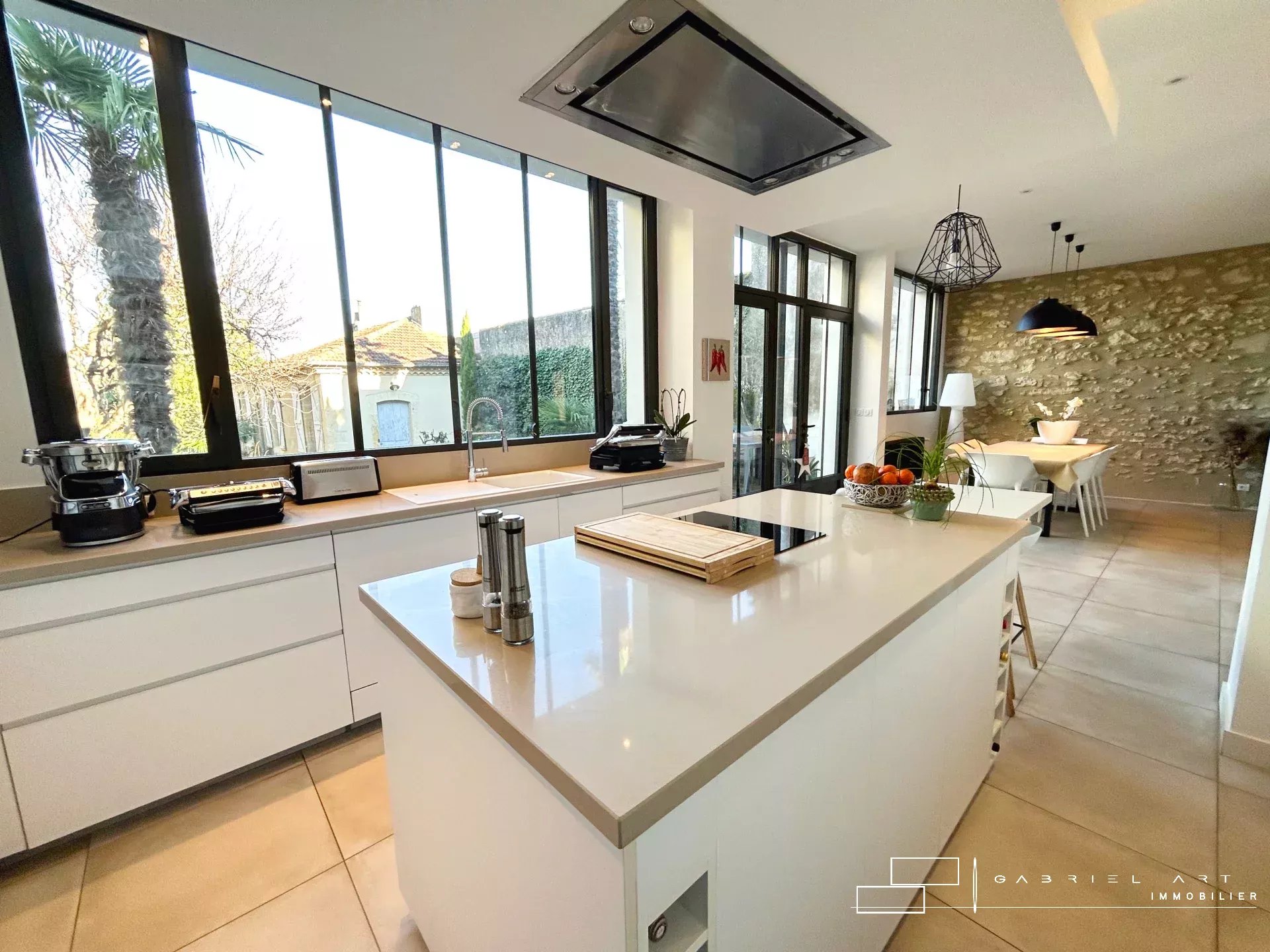 Agence immobilière de 