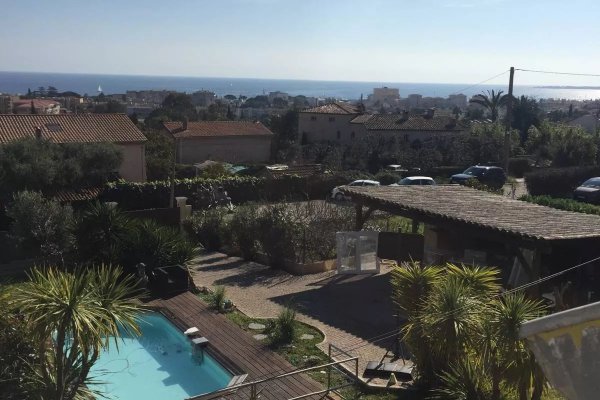 Golfe-Juan - Beautiful sea view houses — photo 5