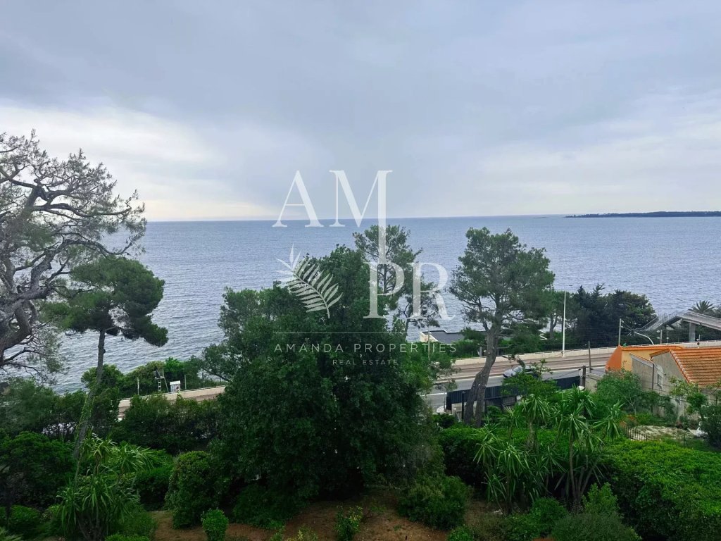 Apartment for sale in Cannes — Magnificent 3-room apartment with panoramic sea view - Cannes