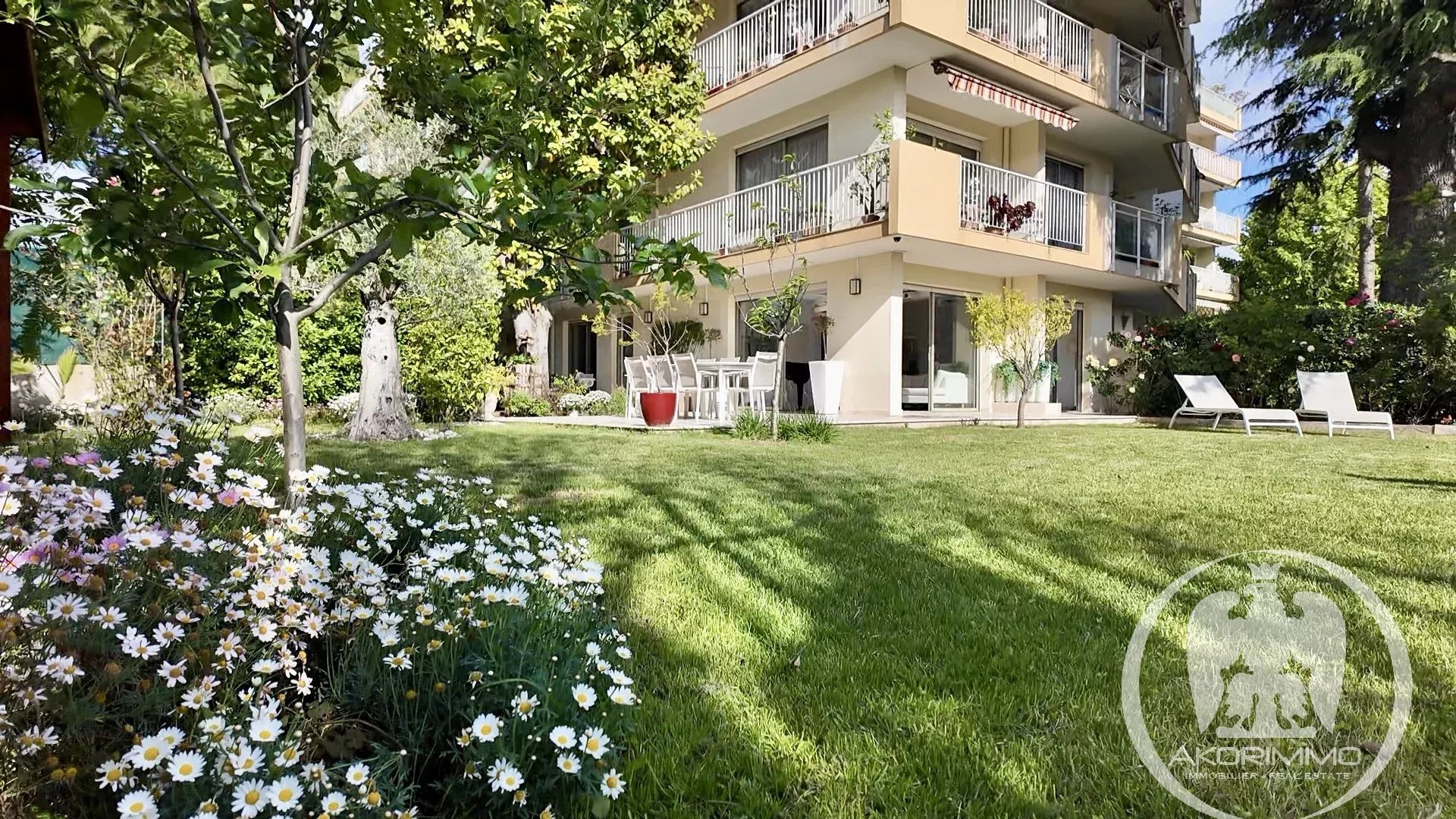 Nice Cimiez - Une vie comme dans une maison !