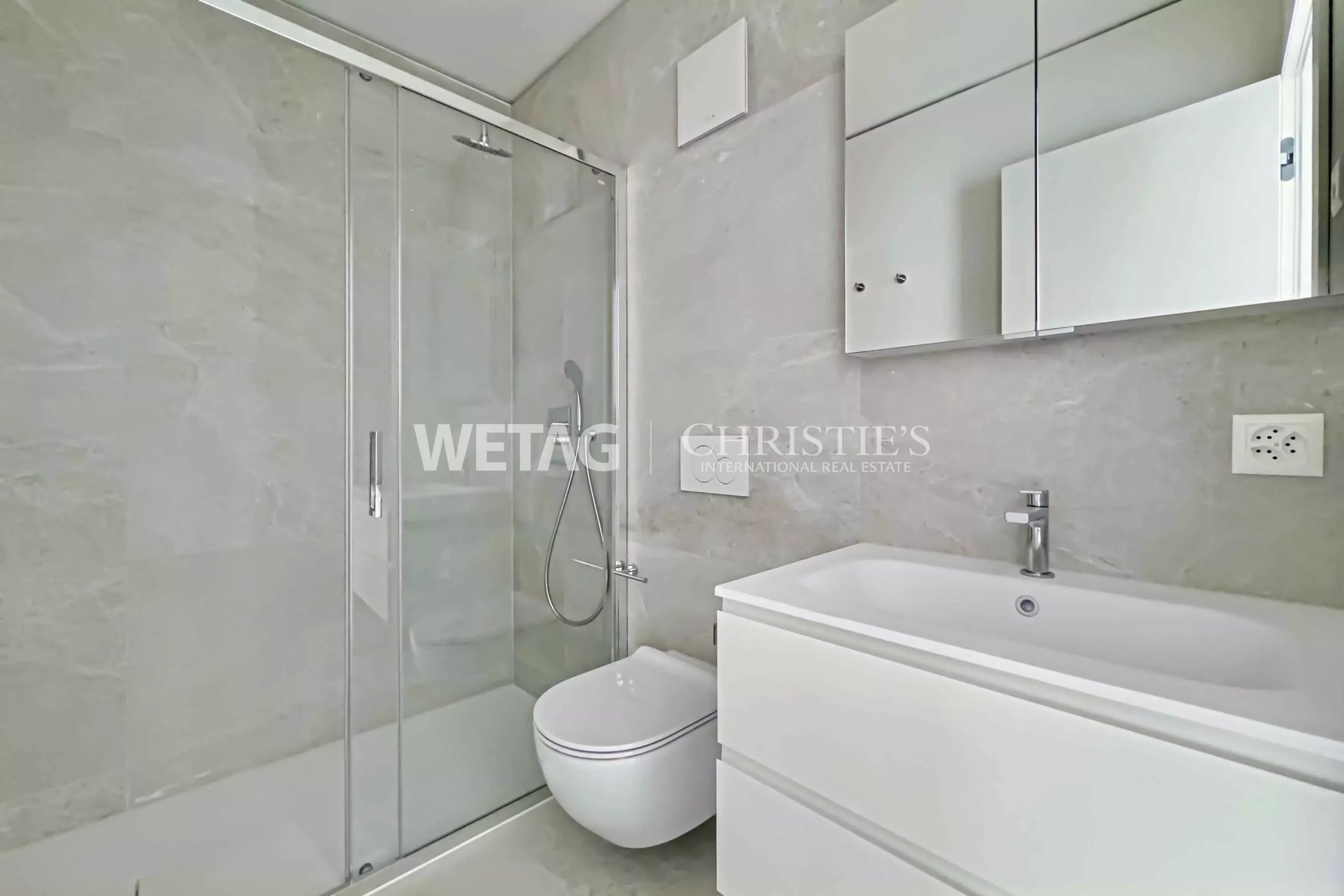 2 Bedroom Apartment/Flat's Image 3