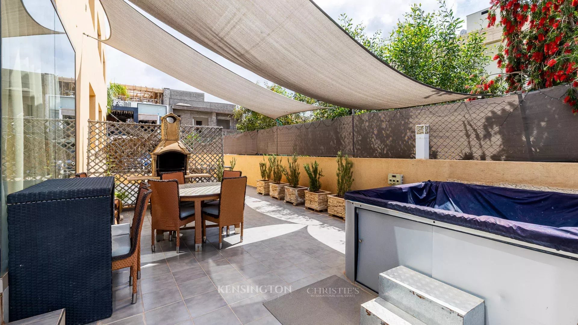 9 Bedroom Villa/Townhouse's Image 19