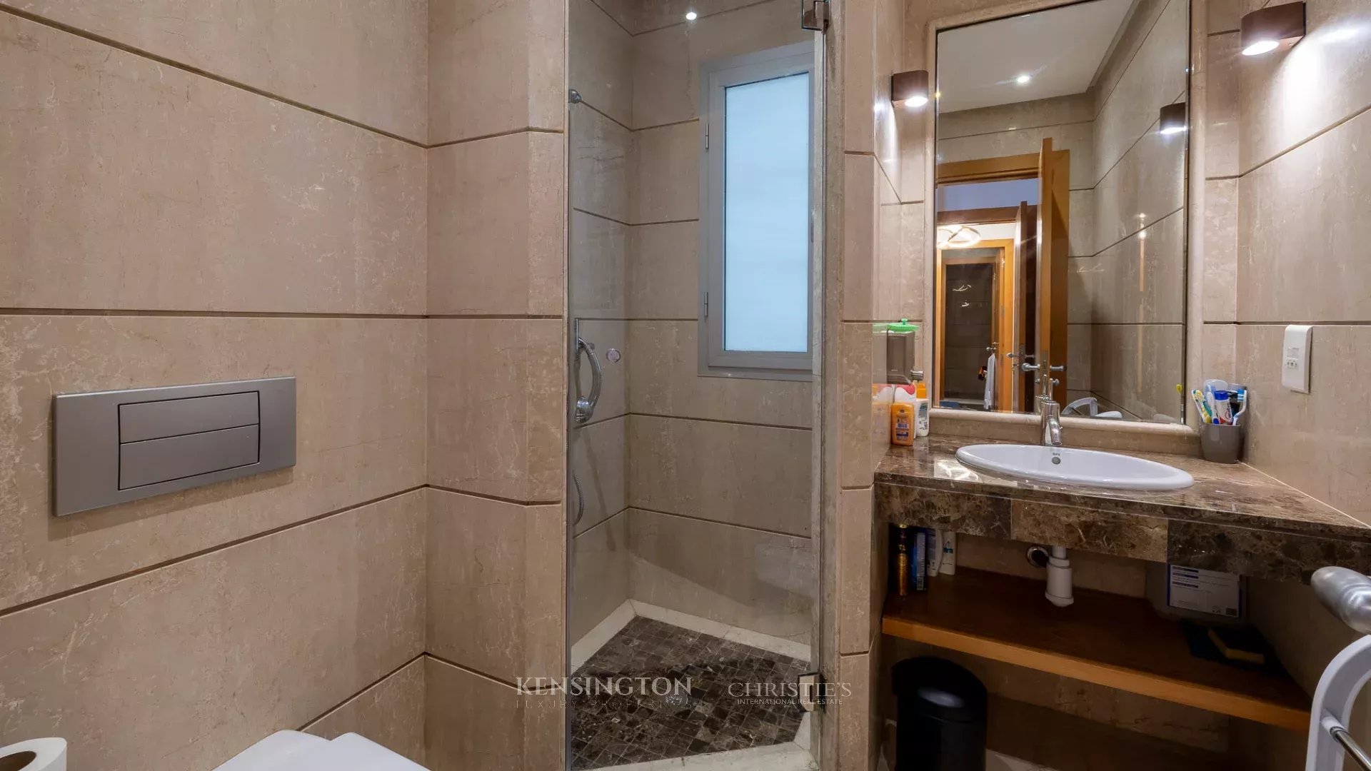 4 Bedroom Villa/Townhouse's Image 14