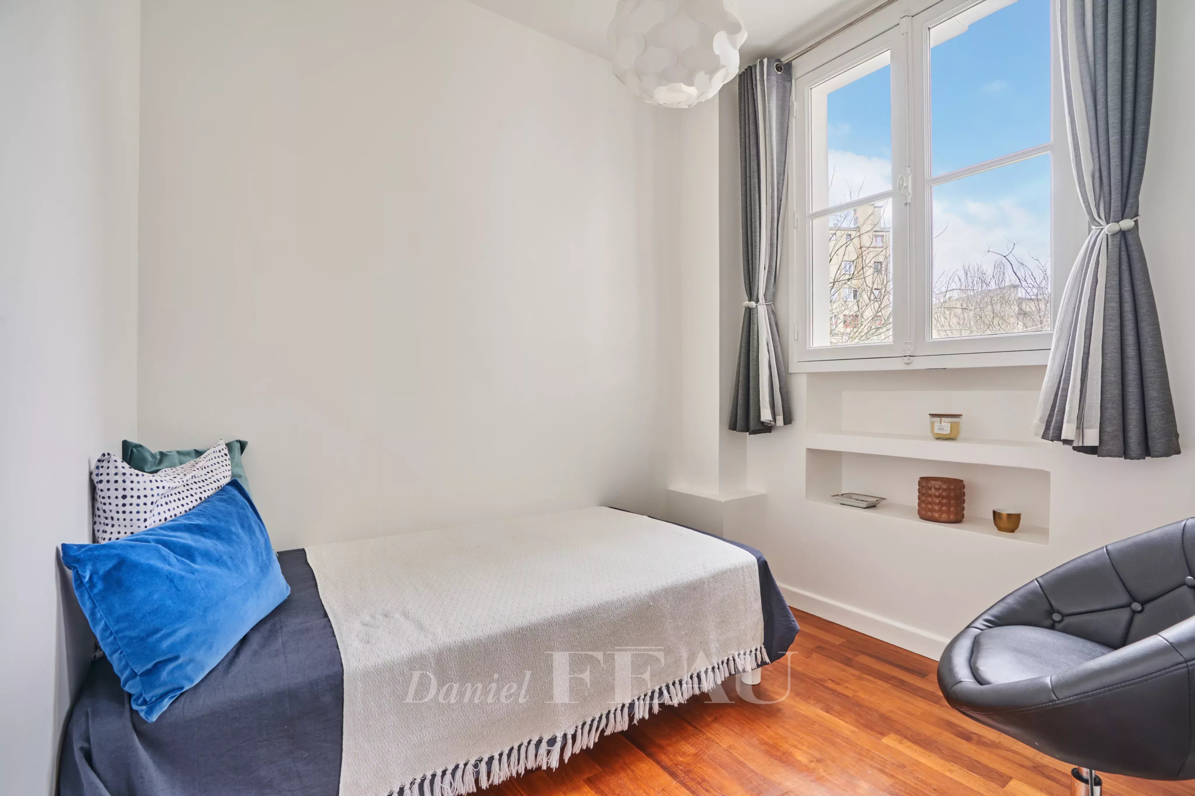 Sale Apartment Paris 16th