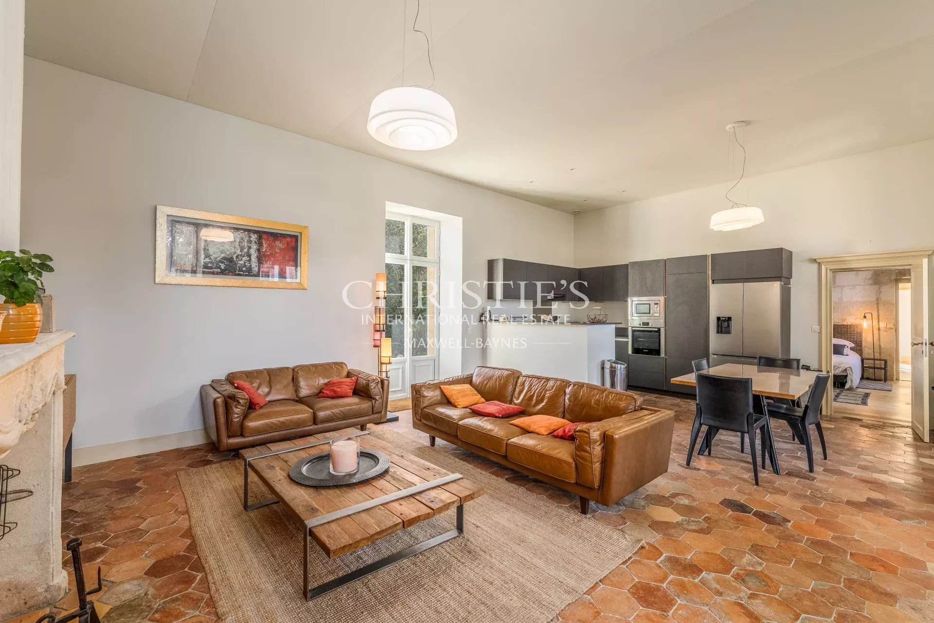 6 Bedroom Villa/Townhouse's Image 19