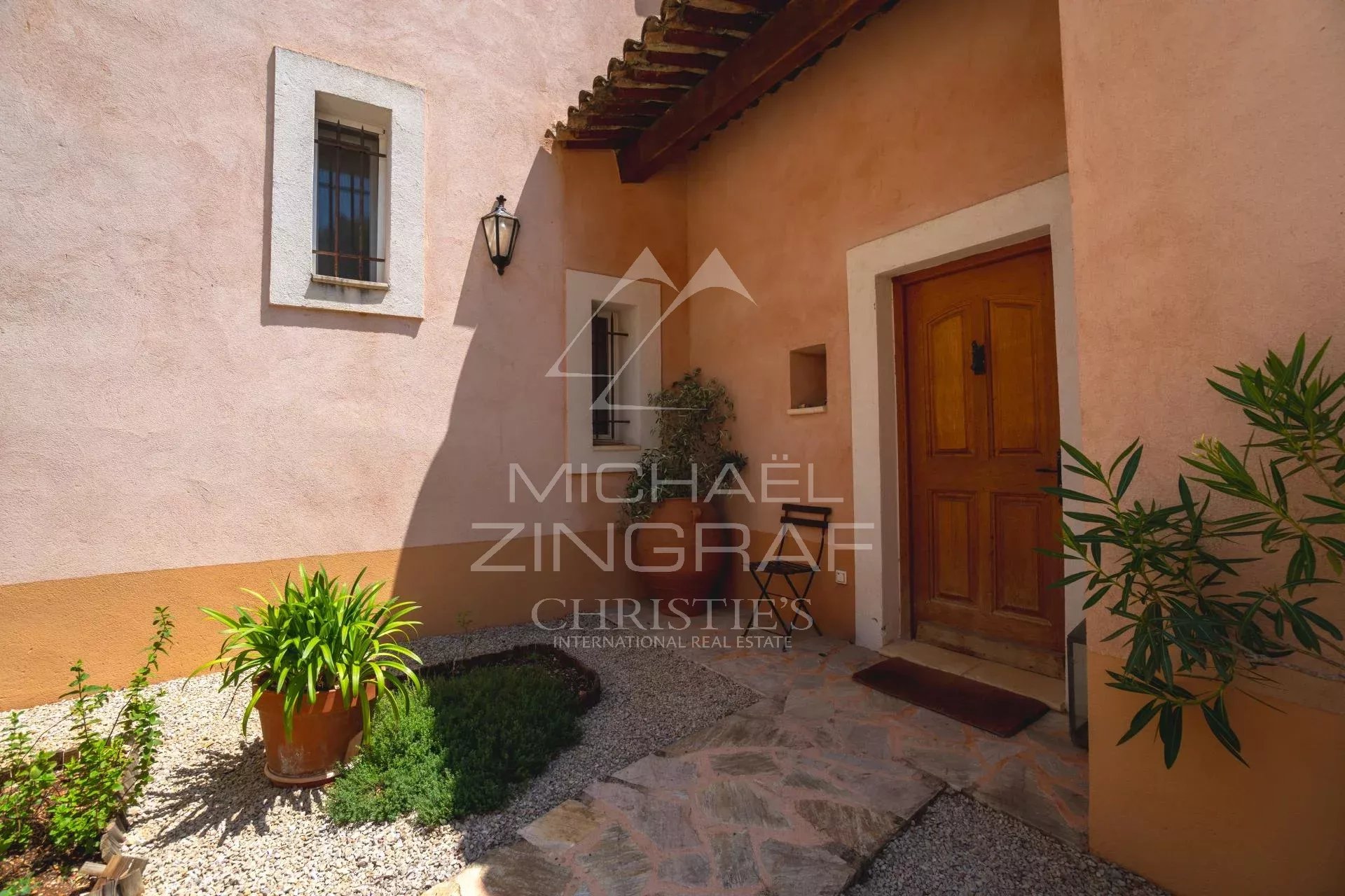4 Bedroom Villa/Townhouse's Image 17