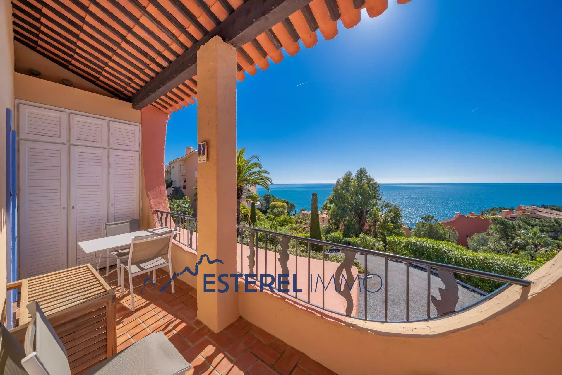 Appartement à Port-la-Galère — référence 85899636