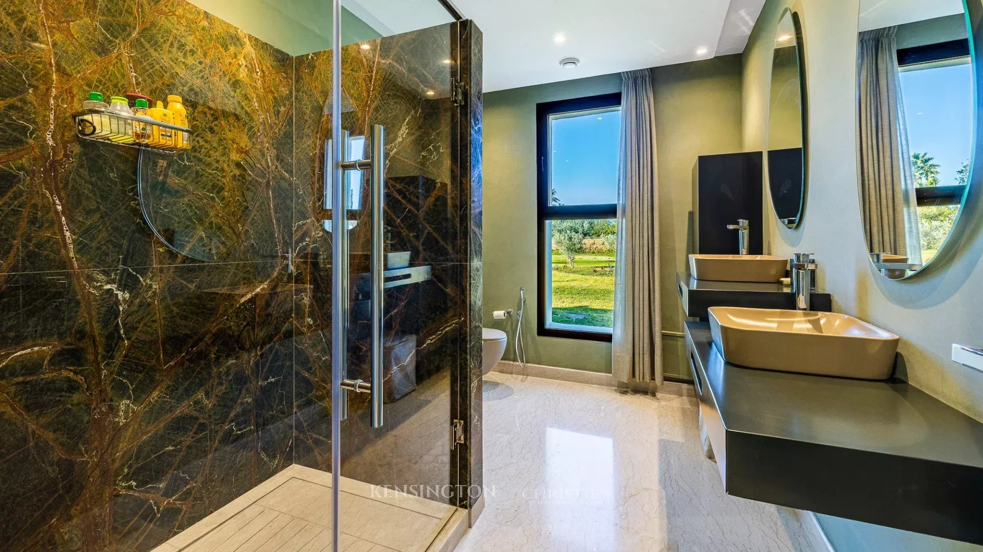 5 Bedroom Villa/Townhouse's Image 23