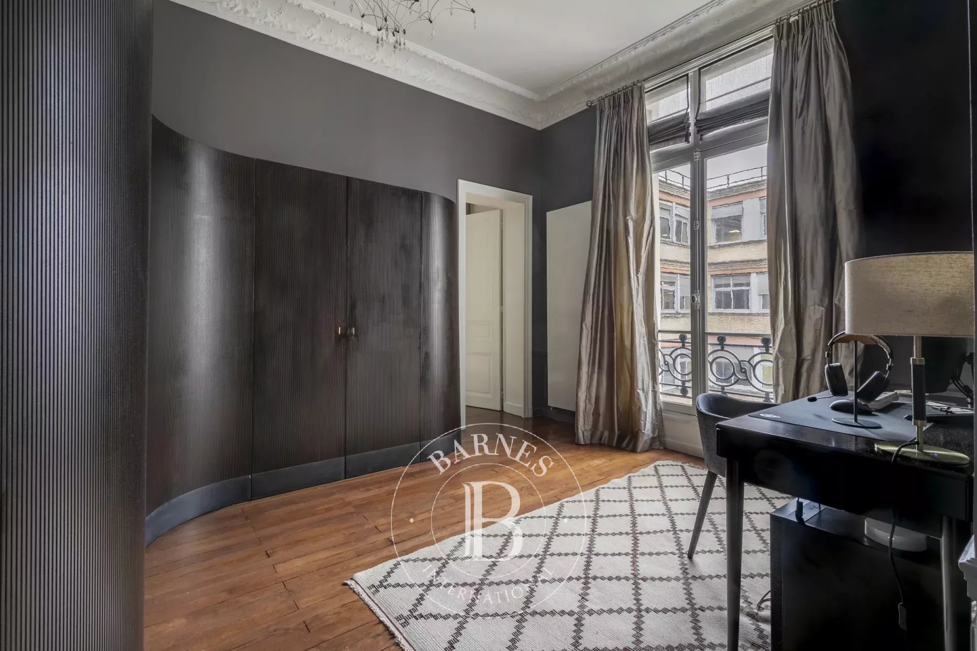Paris  - Appartement 5 Pi&egrave;ces 3 Chambres - picture 4