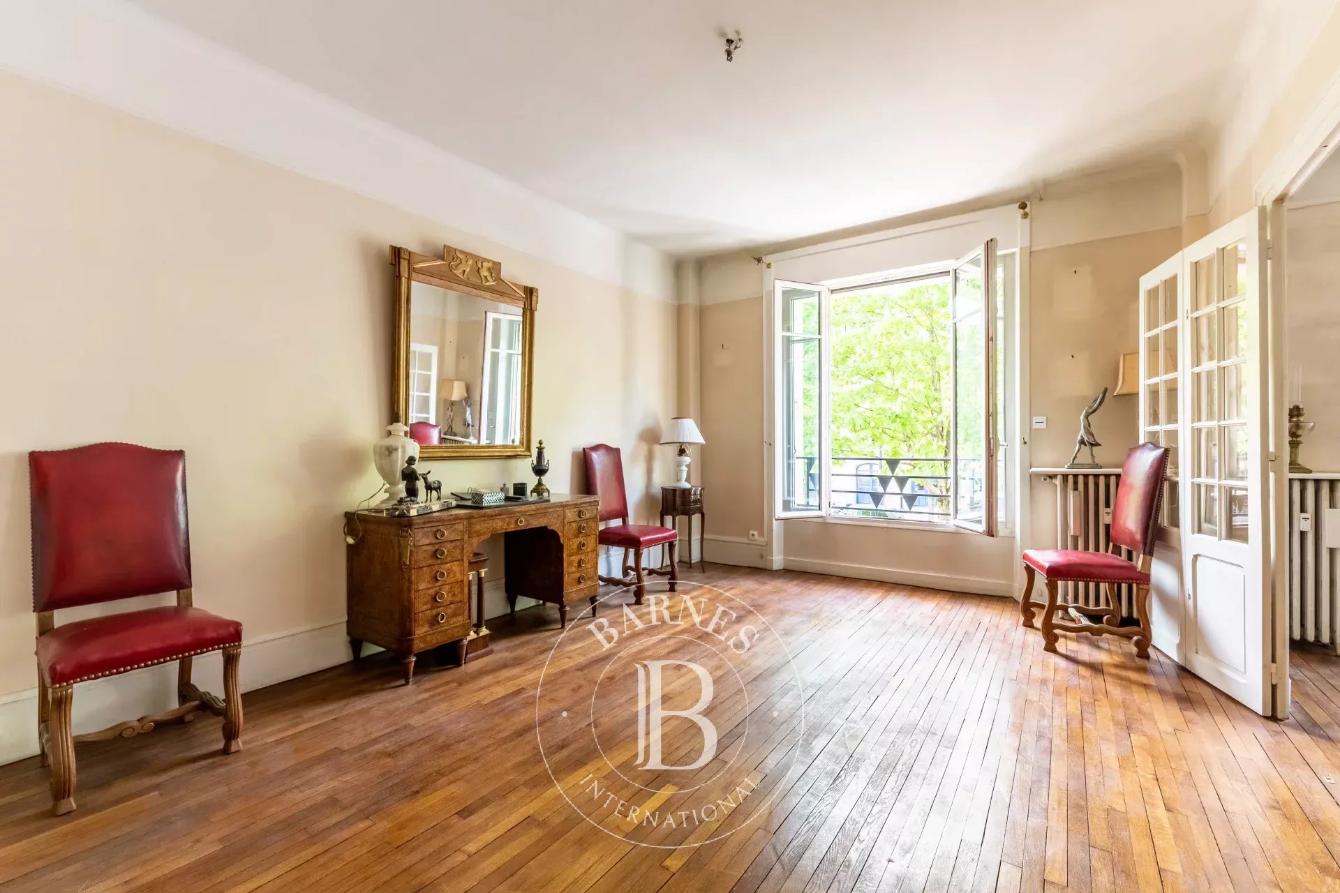 Daire Paris 8ème - picture 5