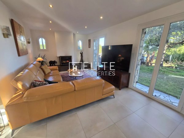 7 ROOMS VILLA WITH OPEN VIEW TANNERON — photo 7