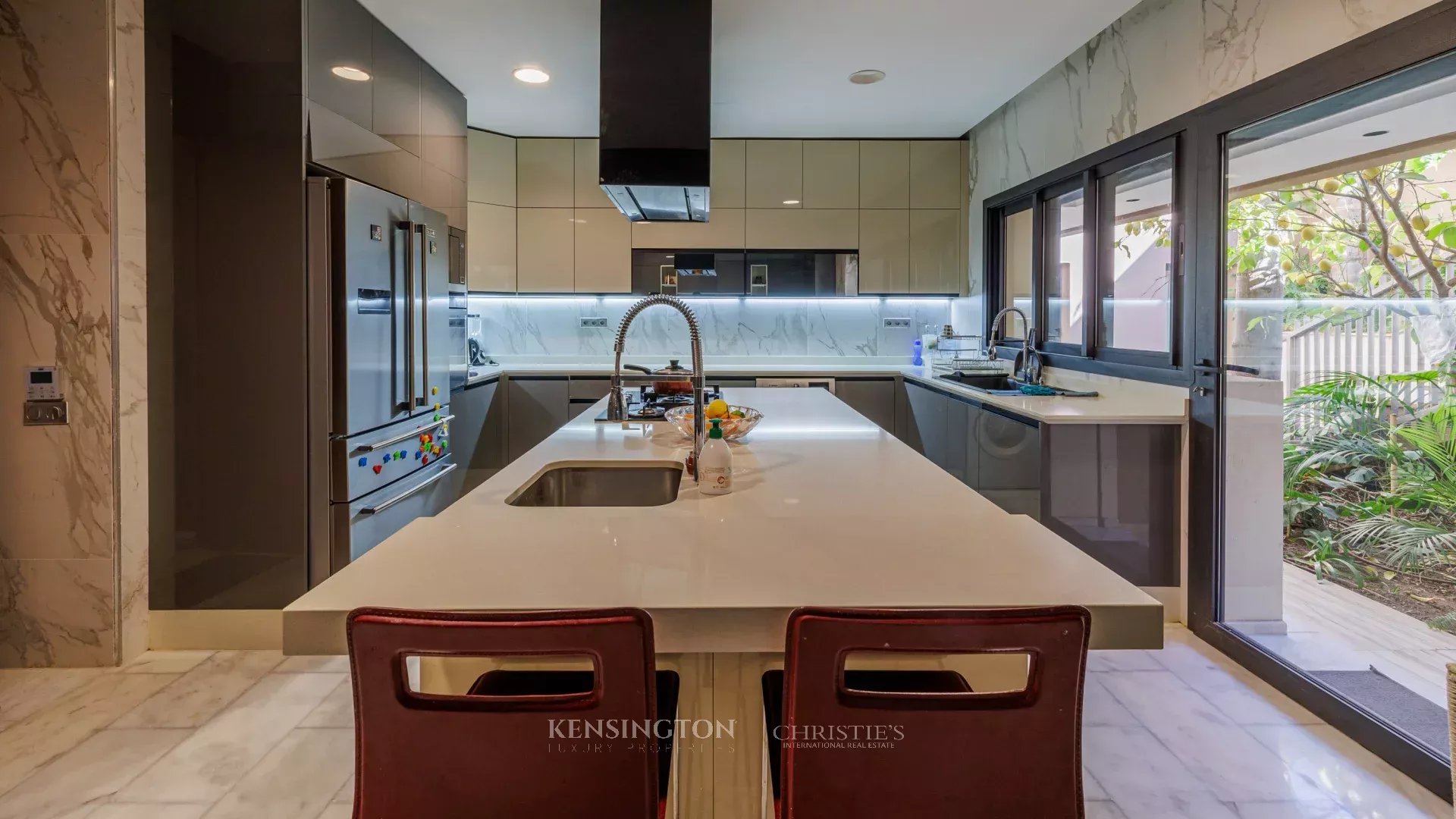 5 Bedroom Villa/Townhouse's Image 30