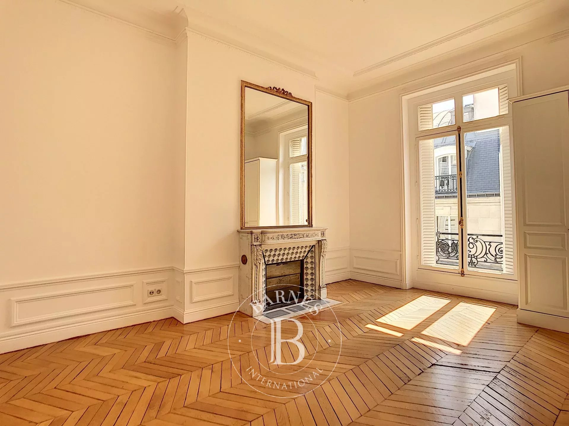 Daire Paris 8ème - picture 14