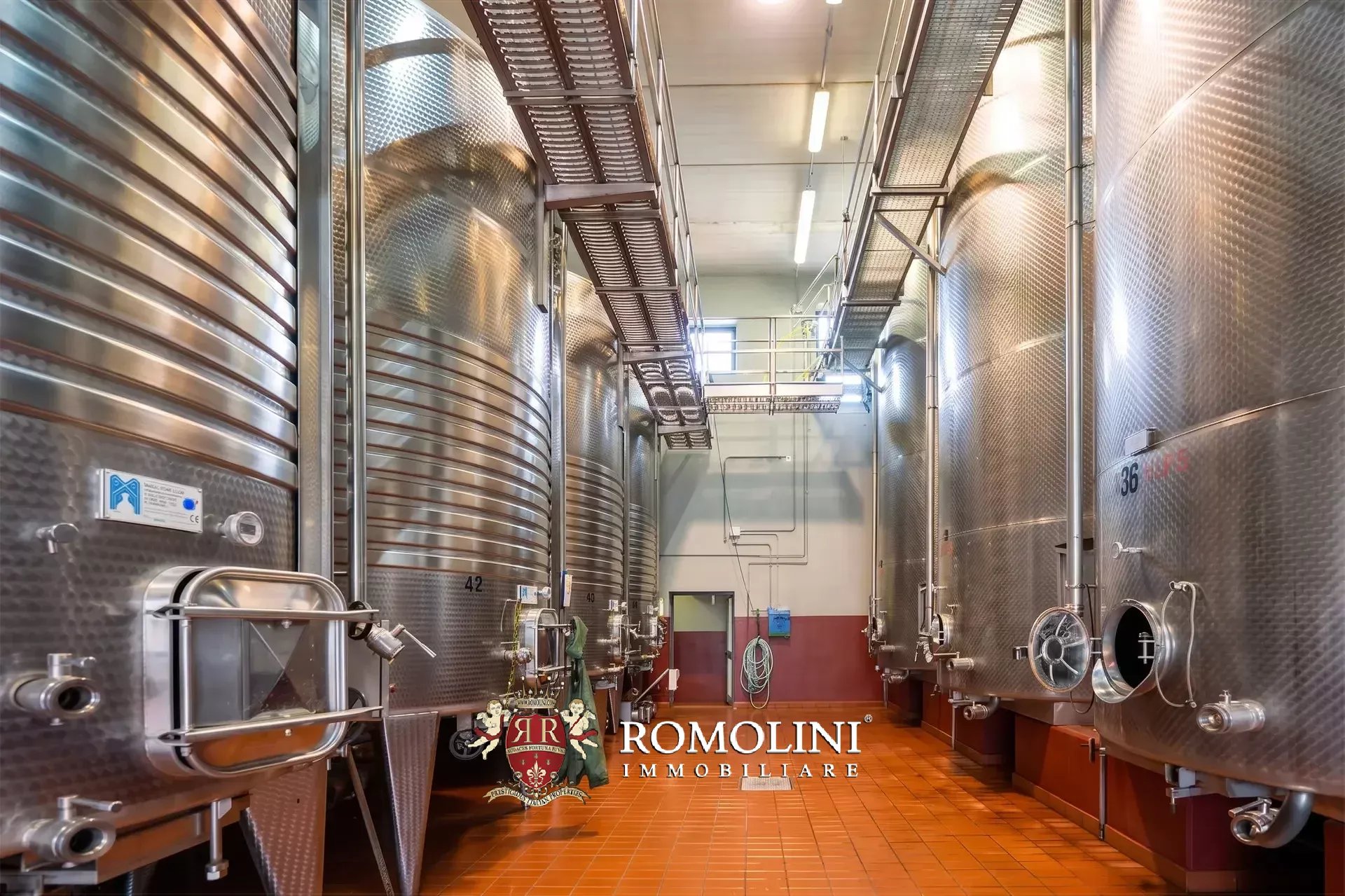 5 Bedroom Vineyard's Image 9
