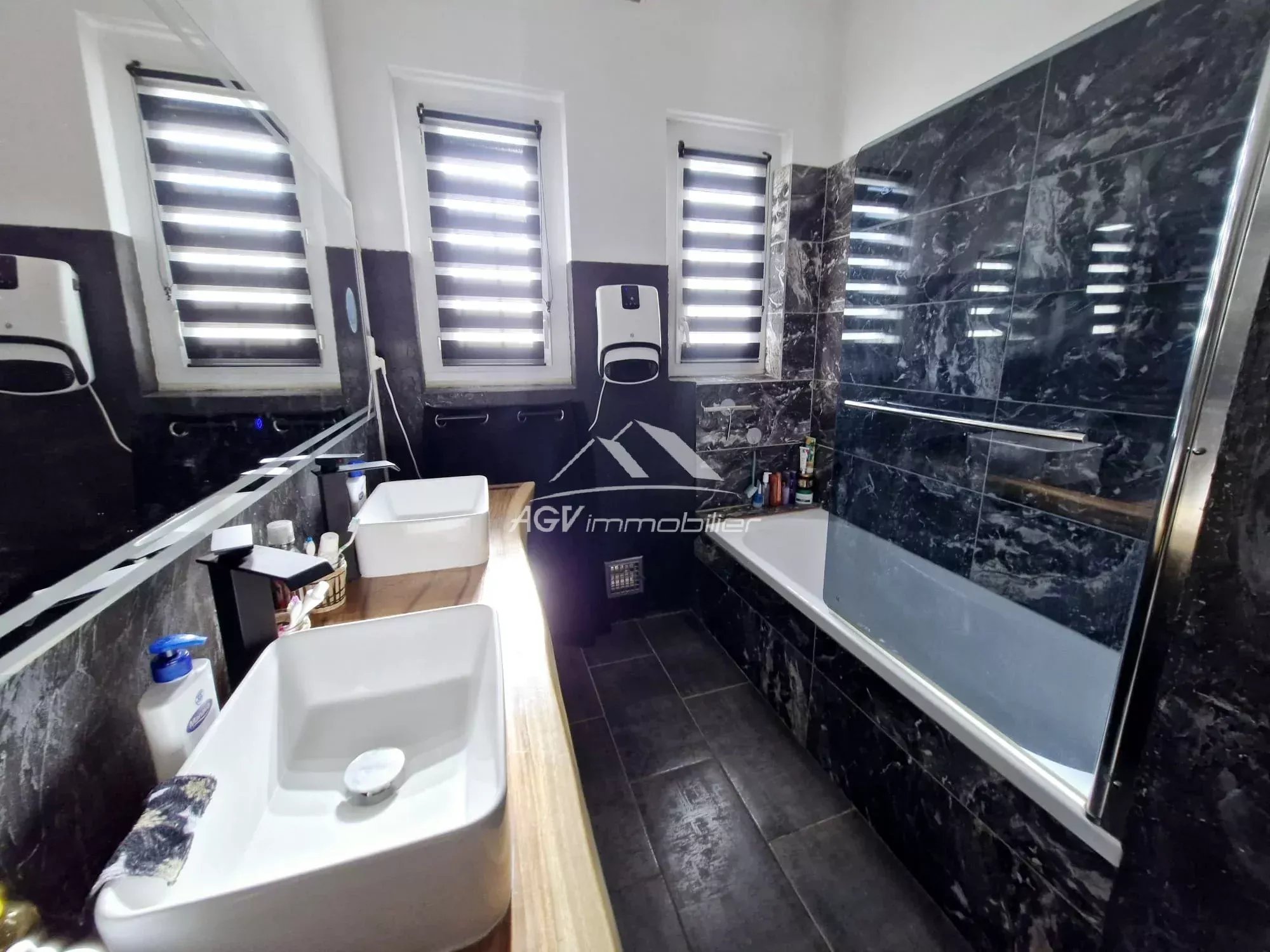 A Salindres, maison environ 159 m² sur 771 m² de terrain