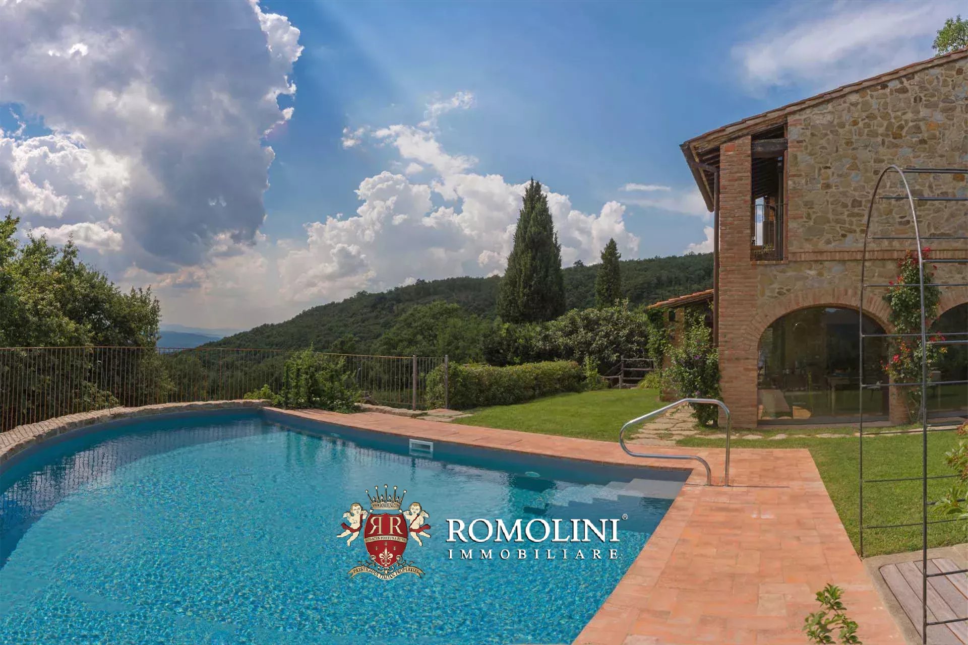 16 Bedroom Vineyard's Image 36