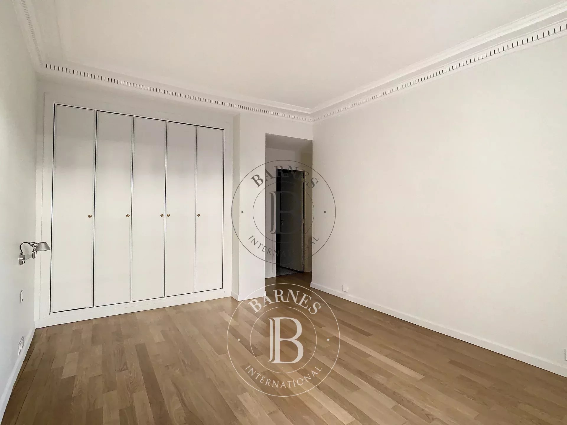 Daire Paris 8ème - picture 12