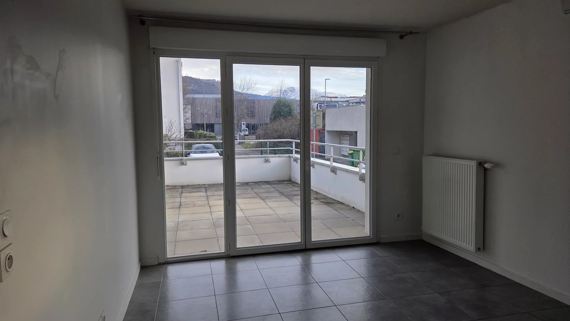 SAINT-MARTIN-LE-VINOUX MEUBLE DE 39.01m² + TERRASSE + PARKING