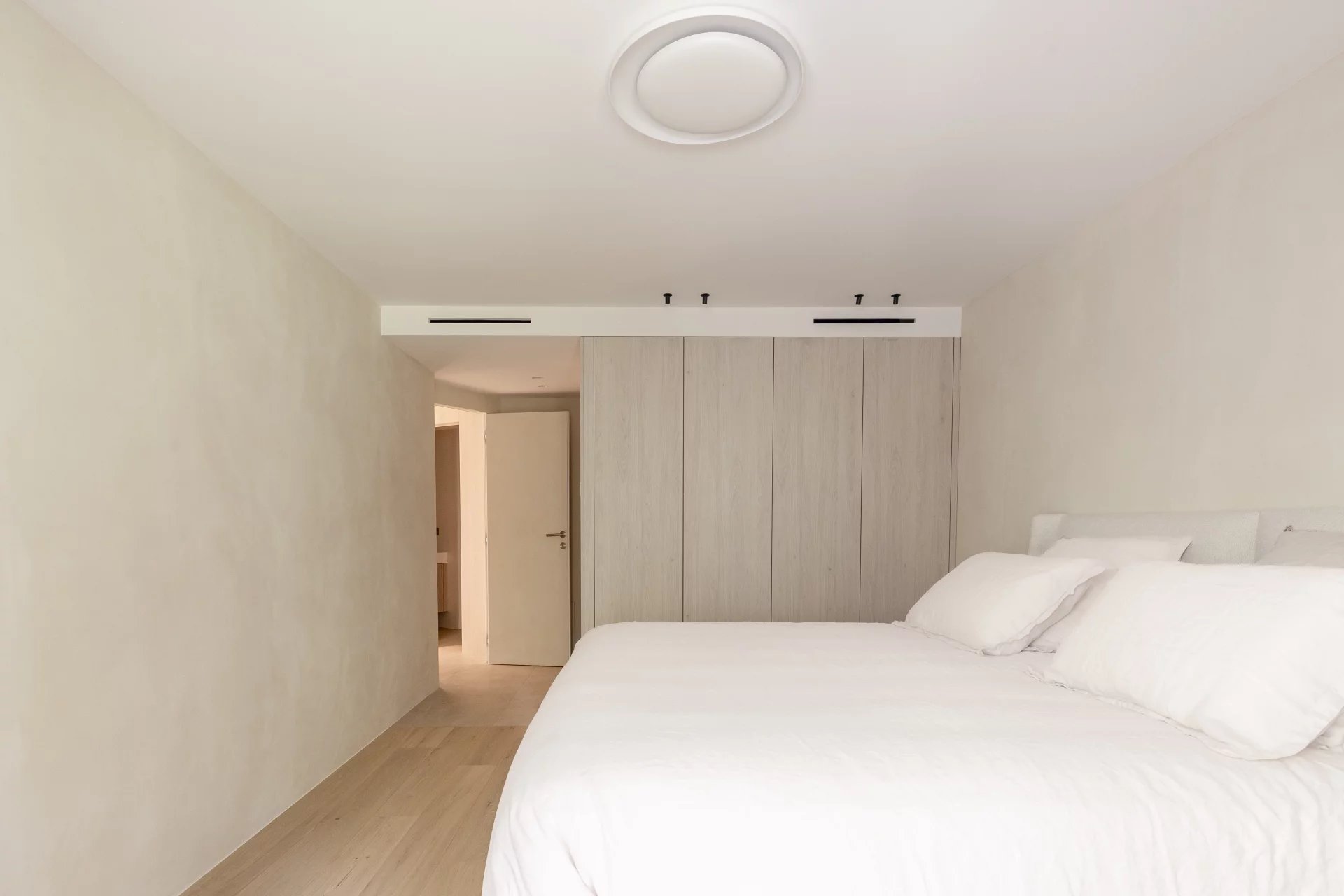  Image of Apartment - 3 Bedrooms - 3 Bathrooms for Sale in Alpes-Maritimes-Cannes-France, Image 21