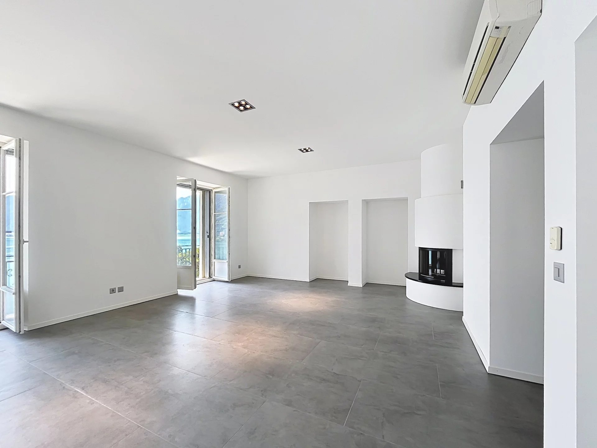 Elegant 5-room apartment with panoramic view