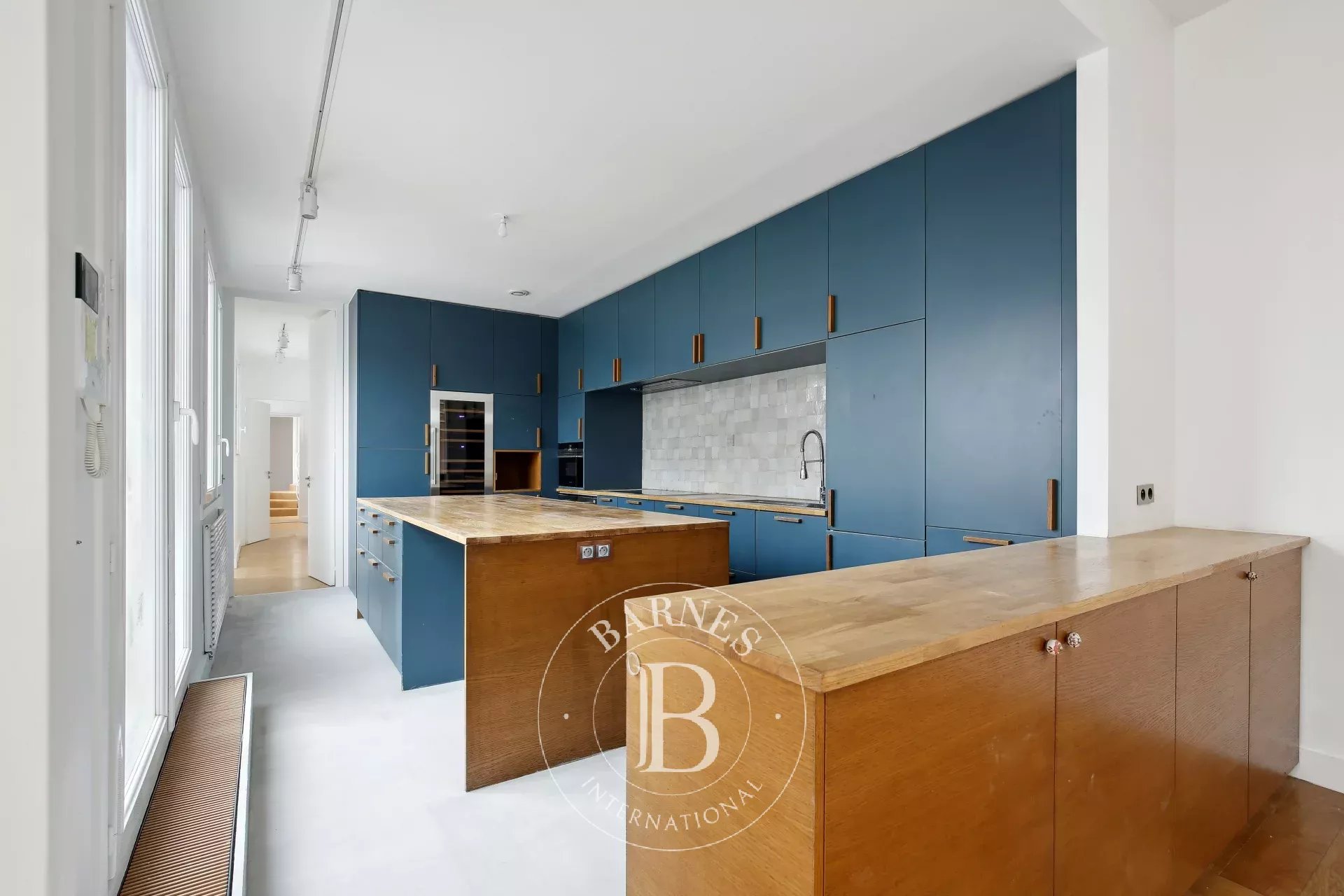 Daire Paris 8ème - picture 8