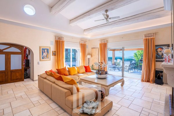 Luxury 9-Bedroom Family Estate for Sale in Valbonne | Héritage Estates — photo 2