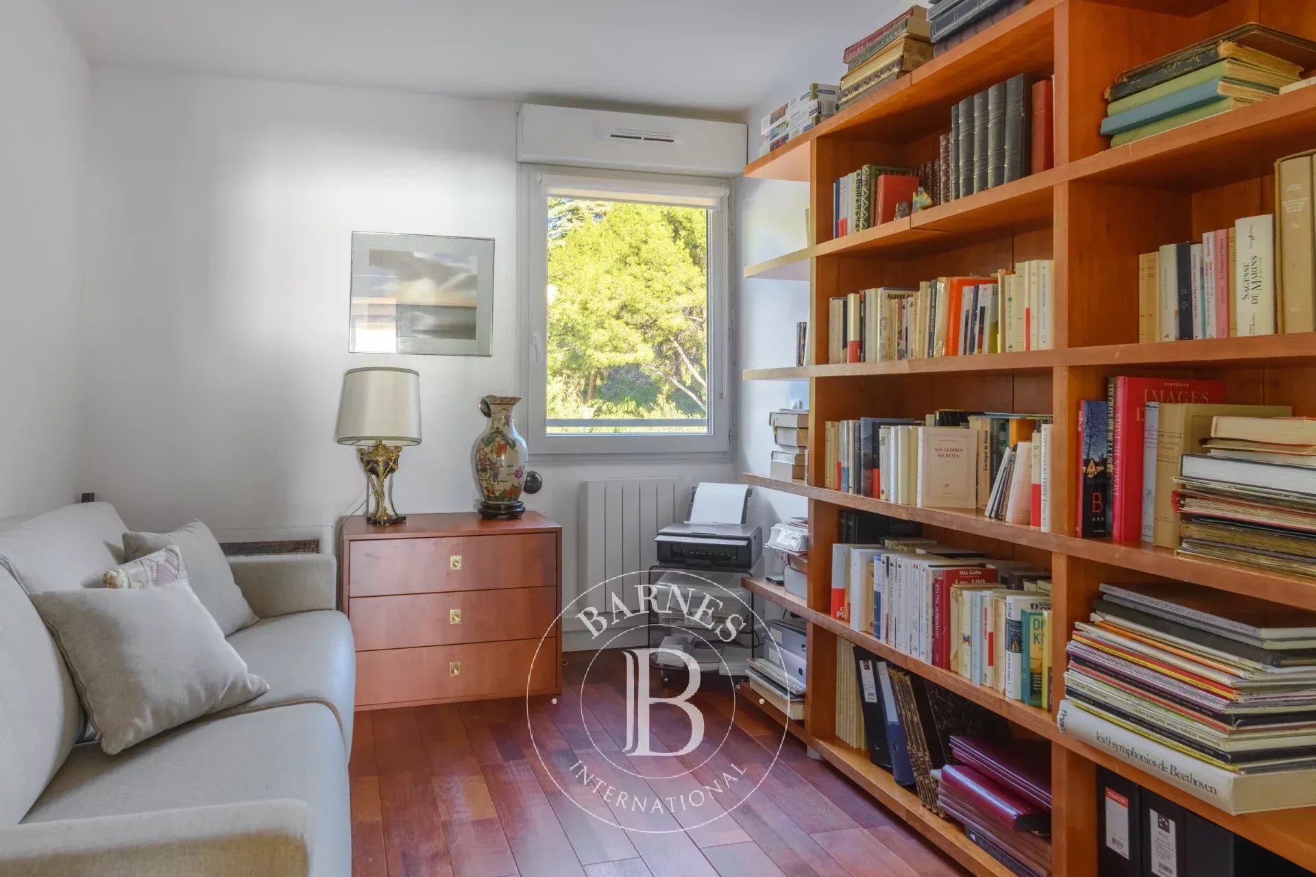 Daire Cassis - picture 15