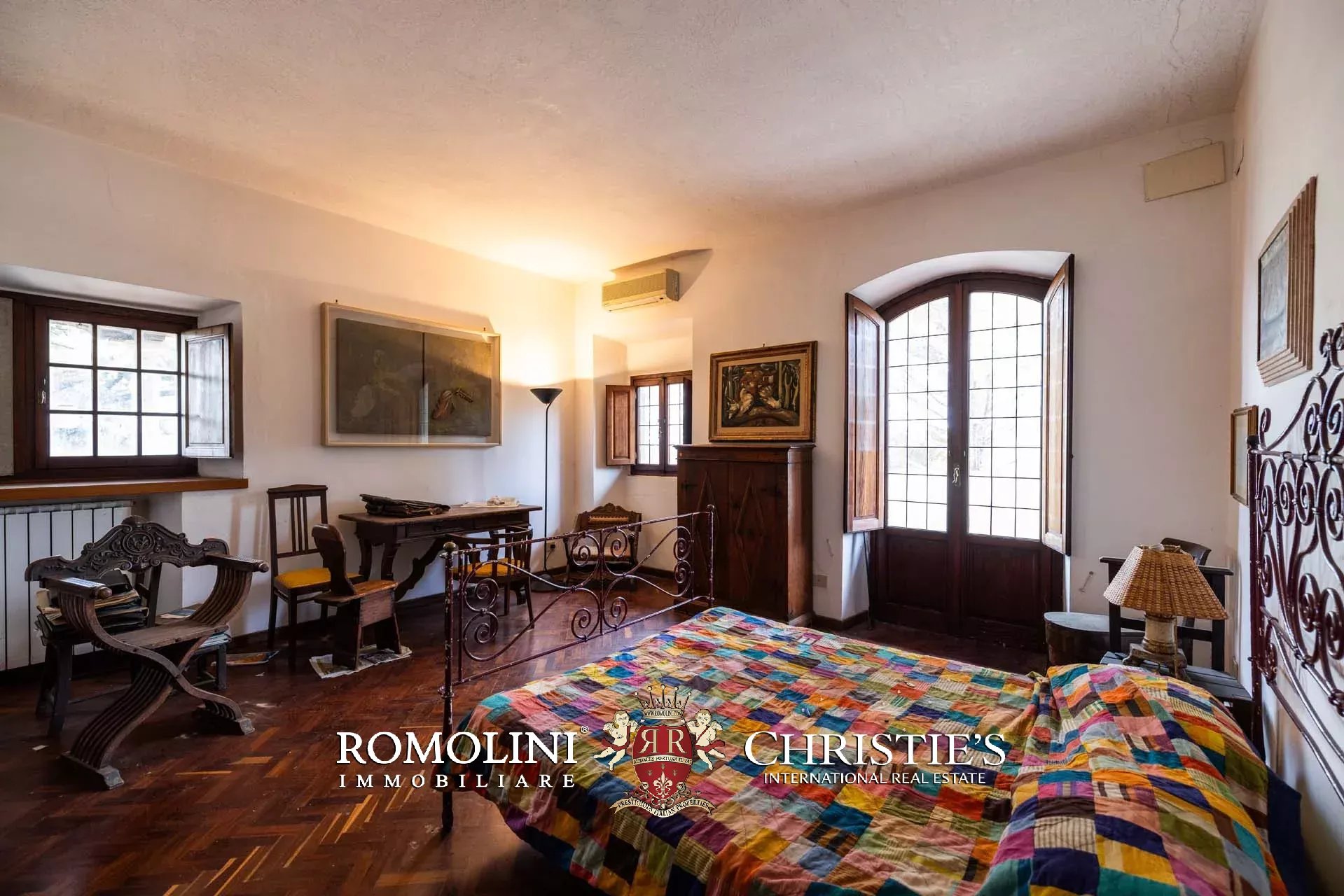 7 Bedroom Villa/Townhouse's Image 28