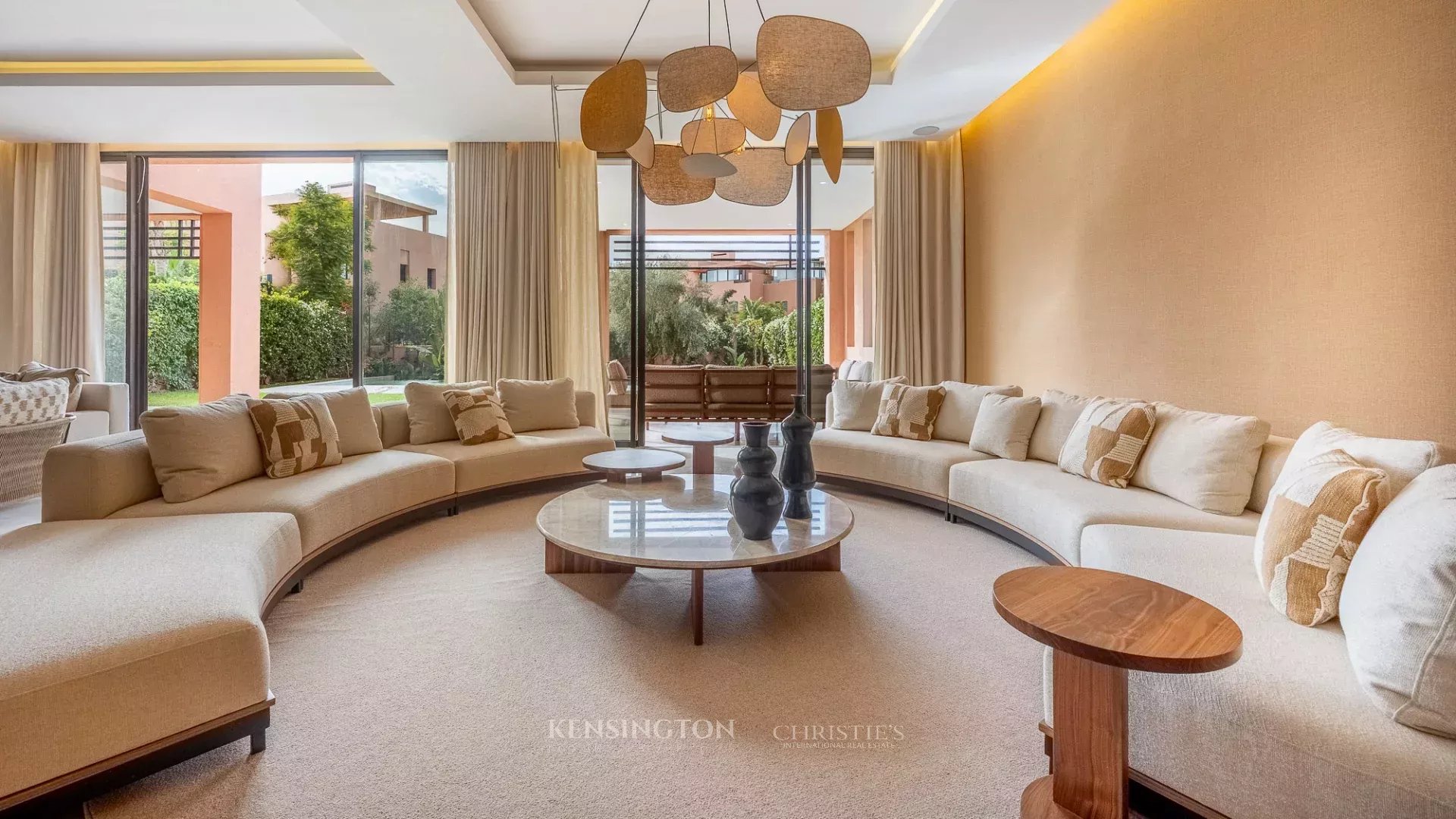 4 Bedroom Villa/Townhouse's Image 5