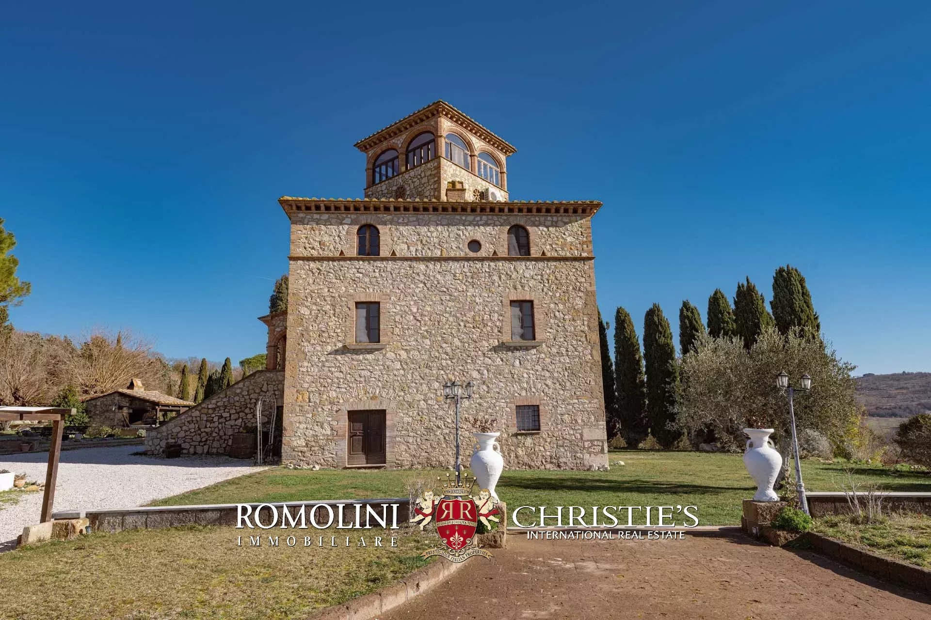 20 Bedroom Chateau's Image 21