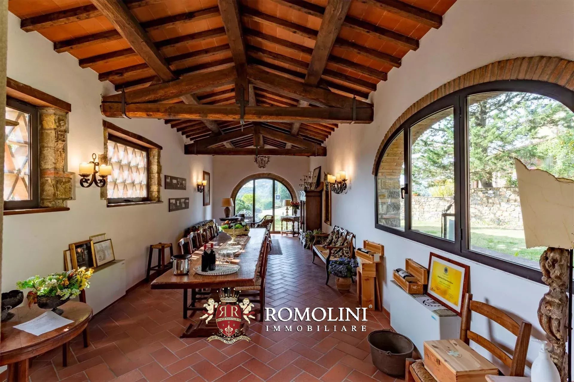 9 Bedroom Vineyard's Image 19