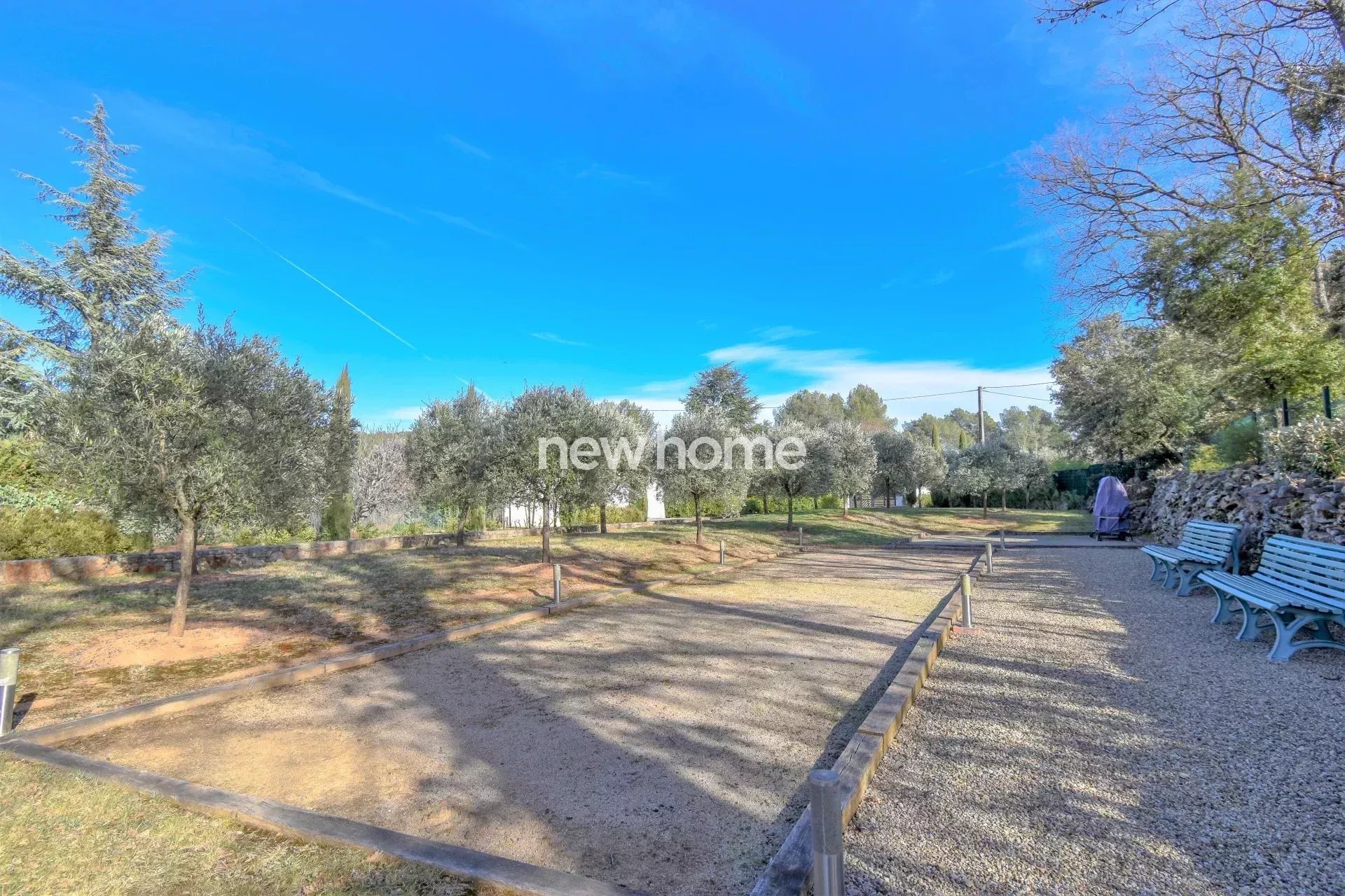 Magnifique villa de 220 m² avec tout le confort moderne à pied du village de Lorgues