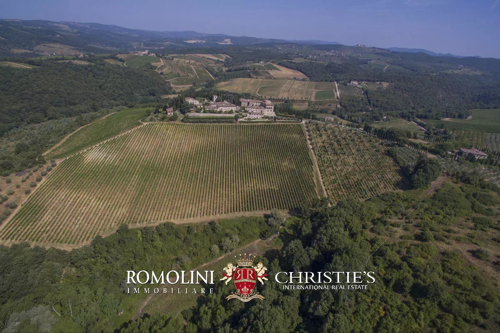 20 Bedroom Vineyard's Image 11