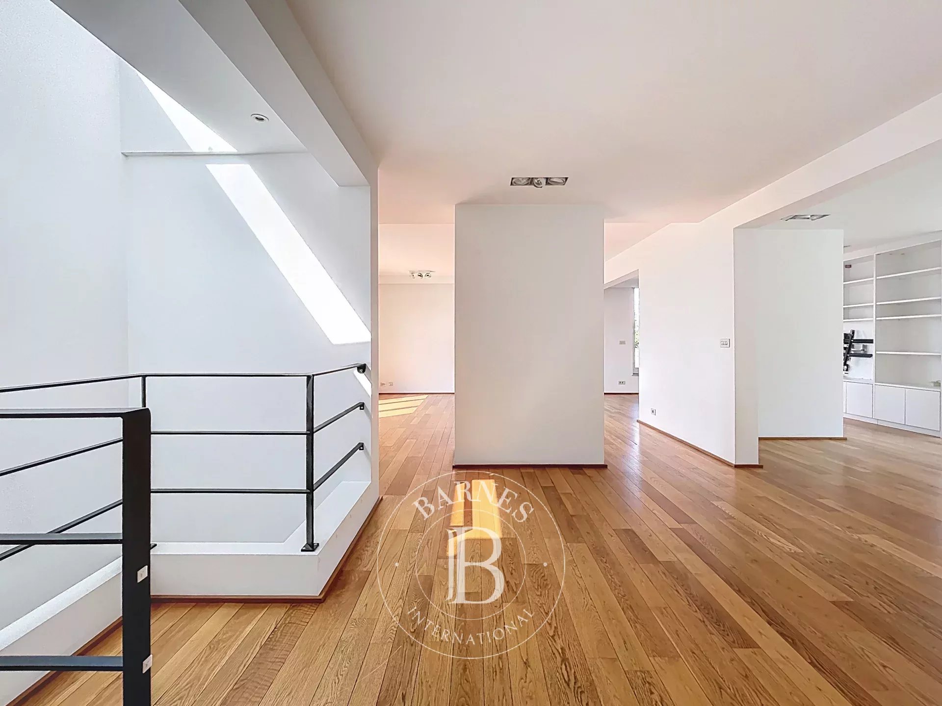 Floride Montjoie/Cavell- Penthouse d’exception - picture 13 title=