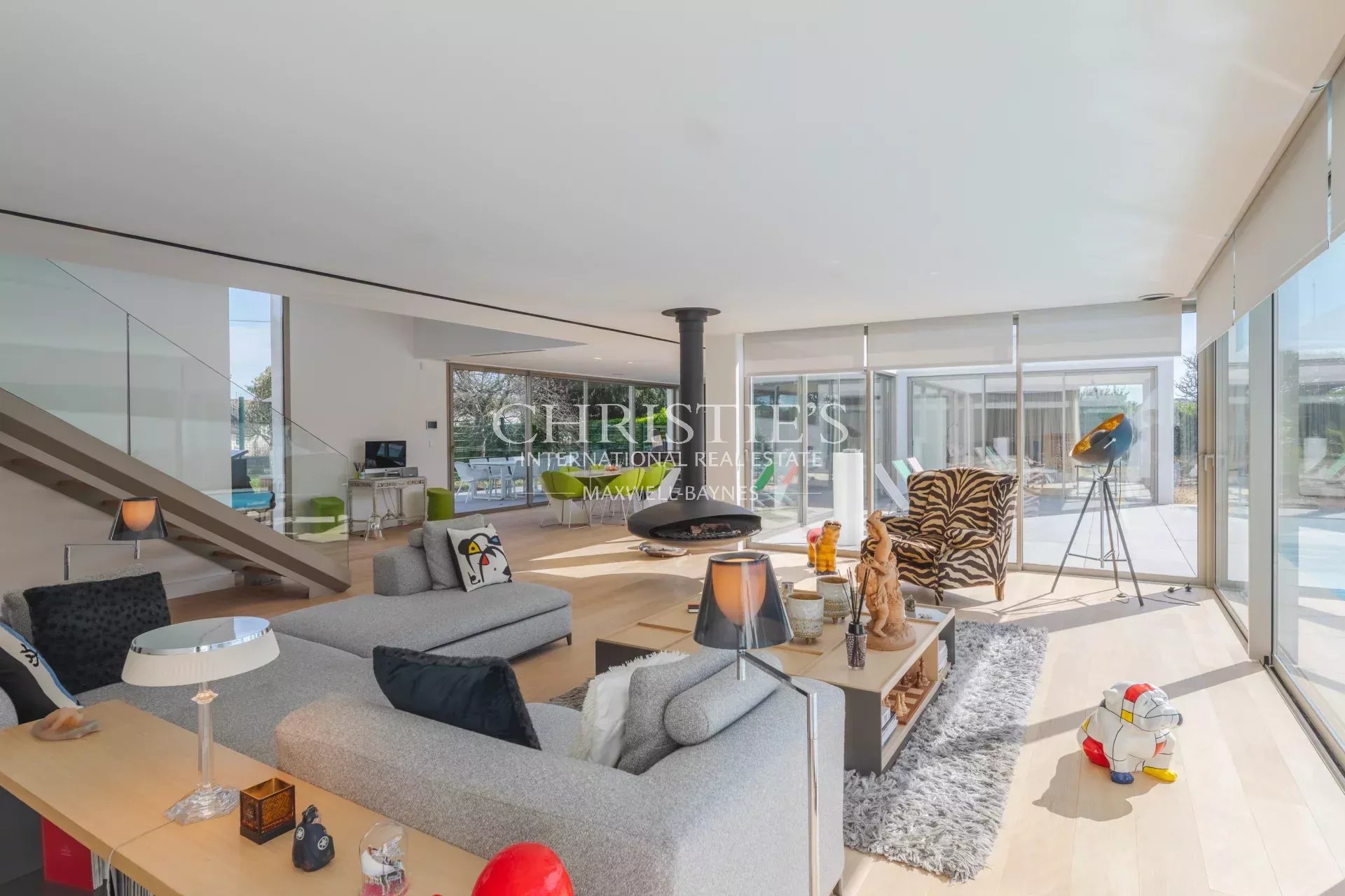 4 Bedroom Villa/Townhouse's Image 10