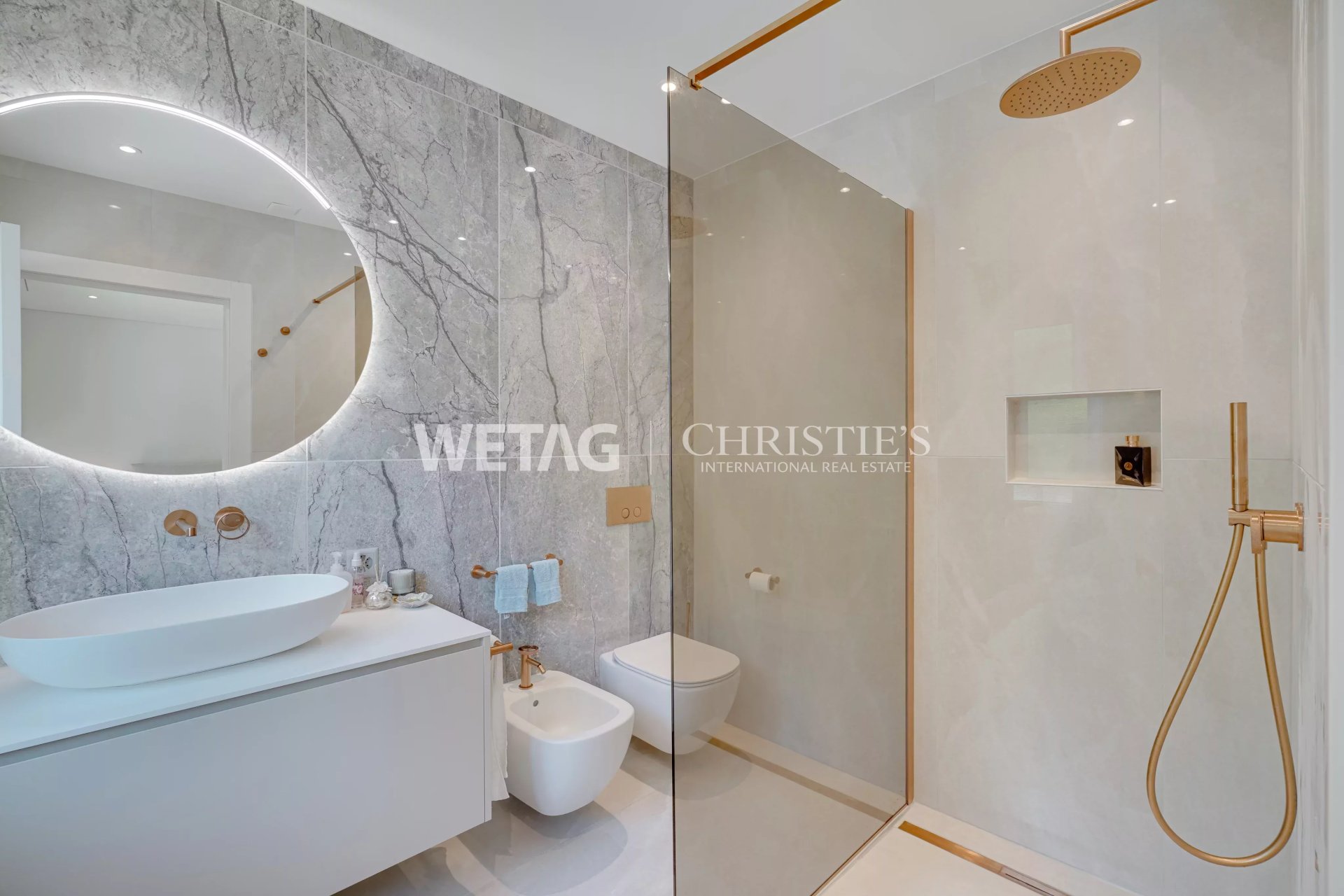3 Bedroom Apartment/Flat's Image 7