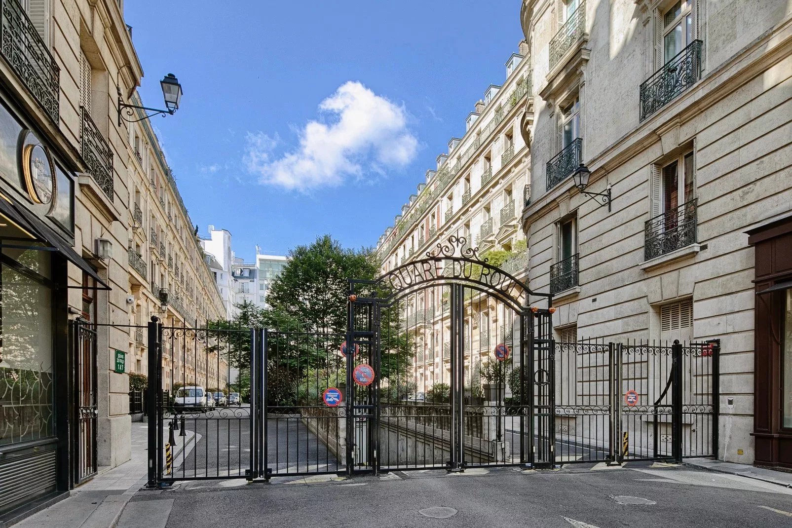 5/6 pièces de réception- PARIS VIIIe- Hoche-St Honoré