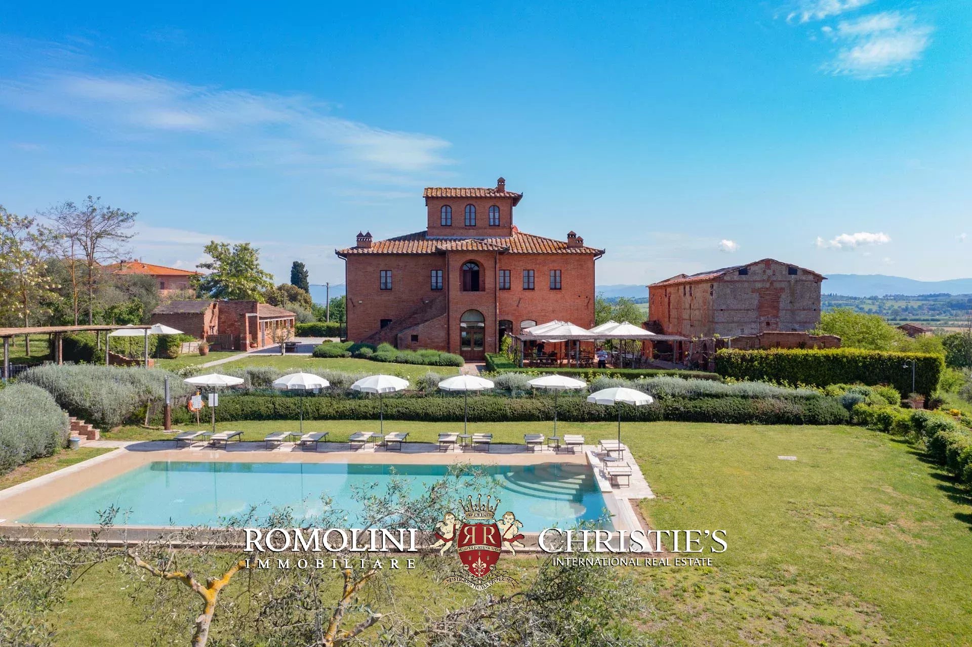 14 Bedroom Villa/Townhouse's Image 6