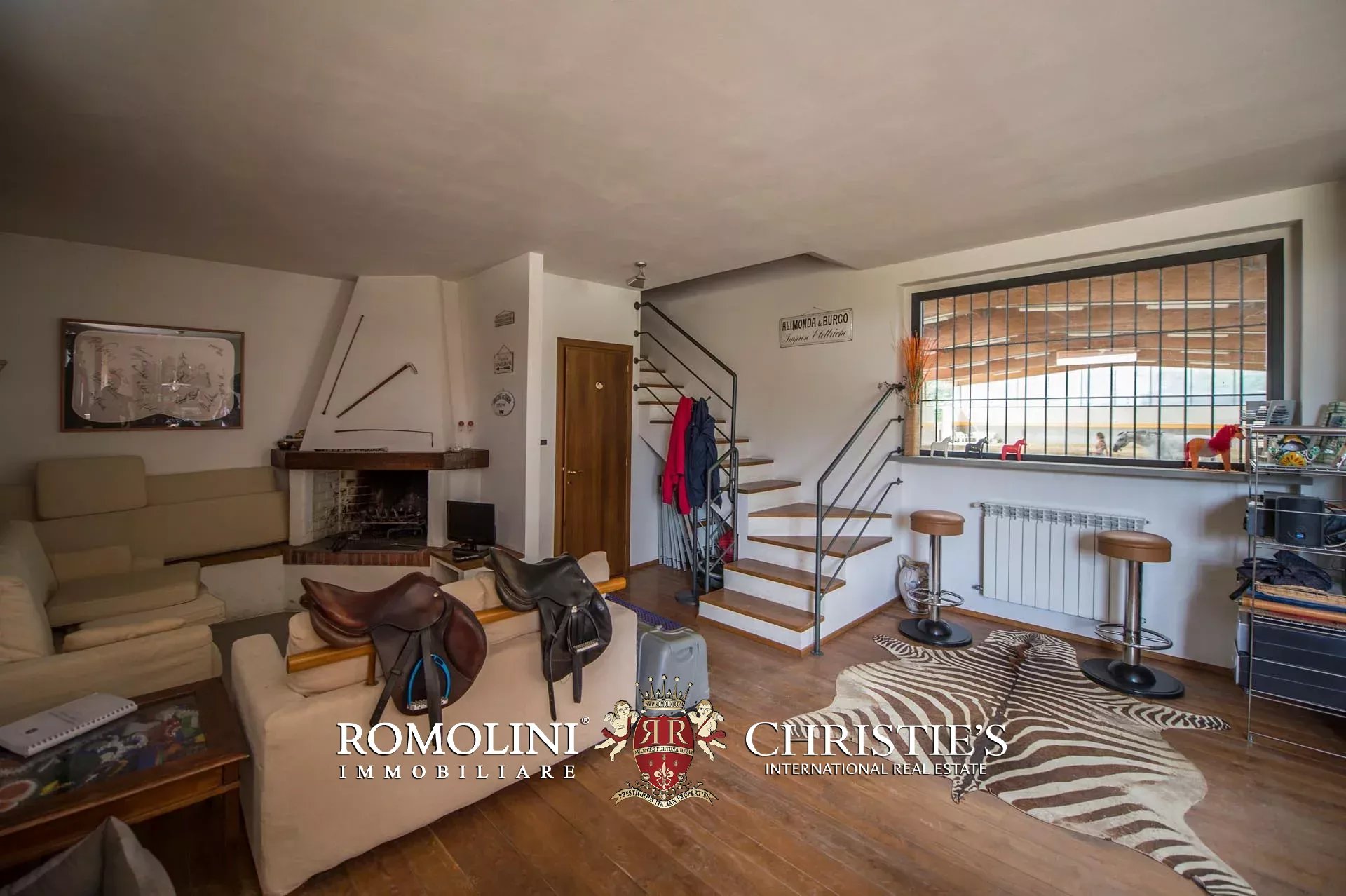 5 Bedroom Villa/Townhouse's Image 33