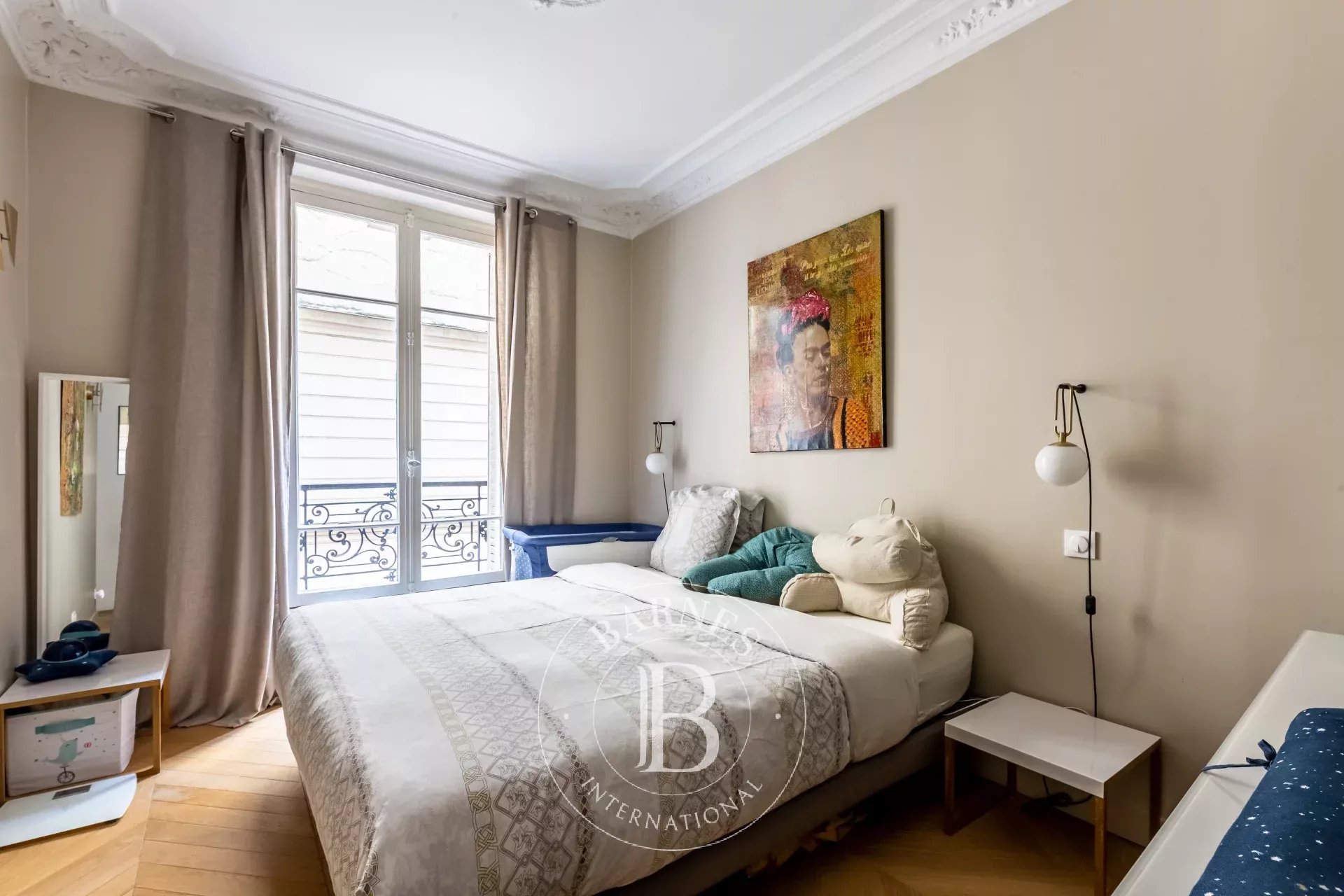 Daire Paris 8ème - picture 5