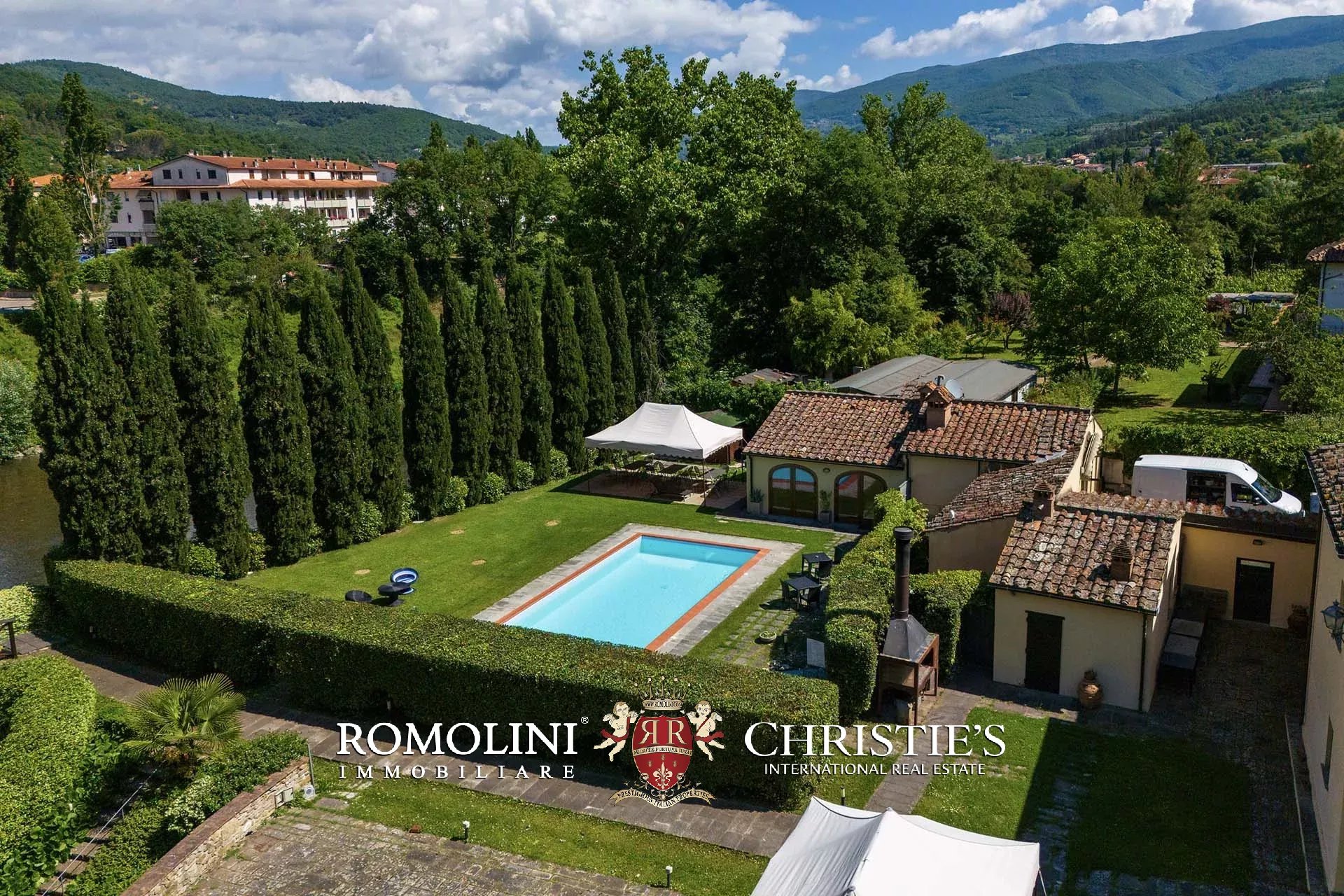 16 Bedroom Villa/Townhouse's Image 6