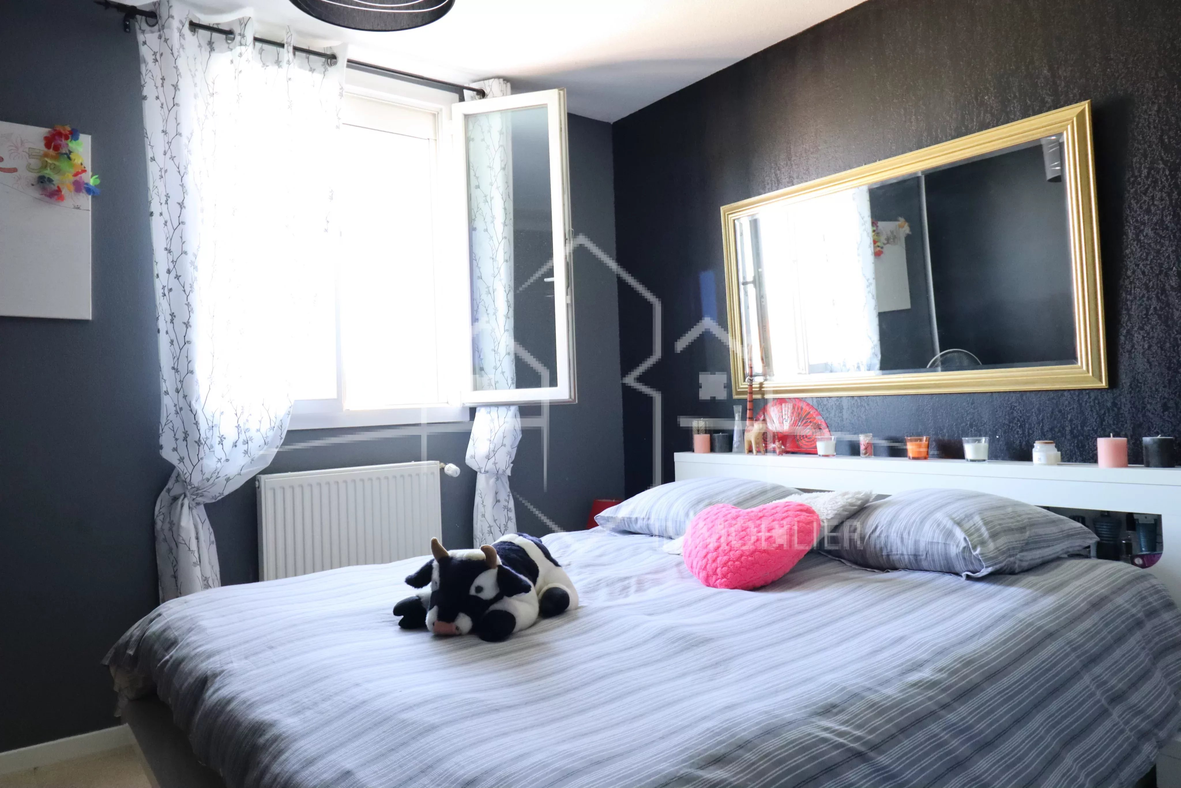Maison familiale de 120 m² avec piscine à Saint-Maurice-l'Exil