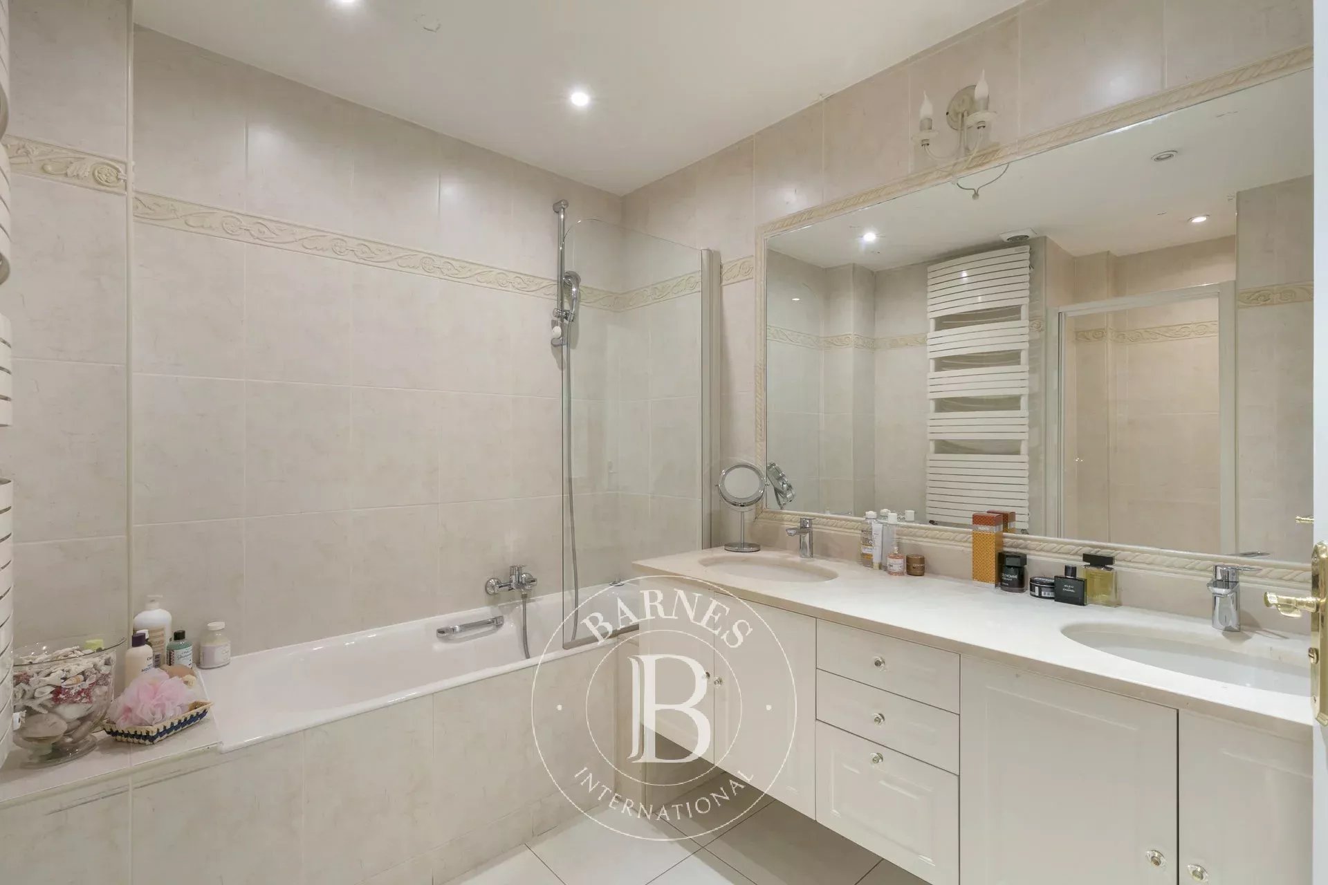 Квартира Neuilly-sur-Seine - picture 12