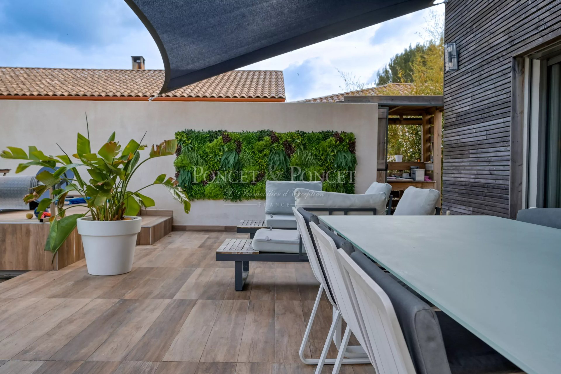 4 Bedroom Villa/Townhouse's Image 15
