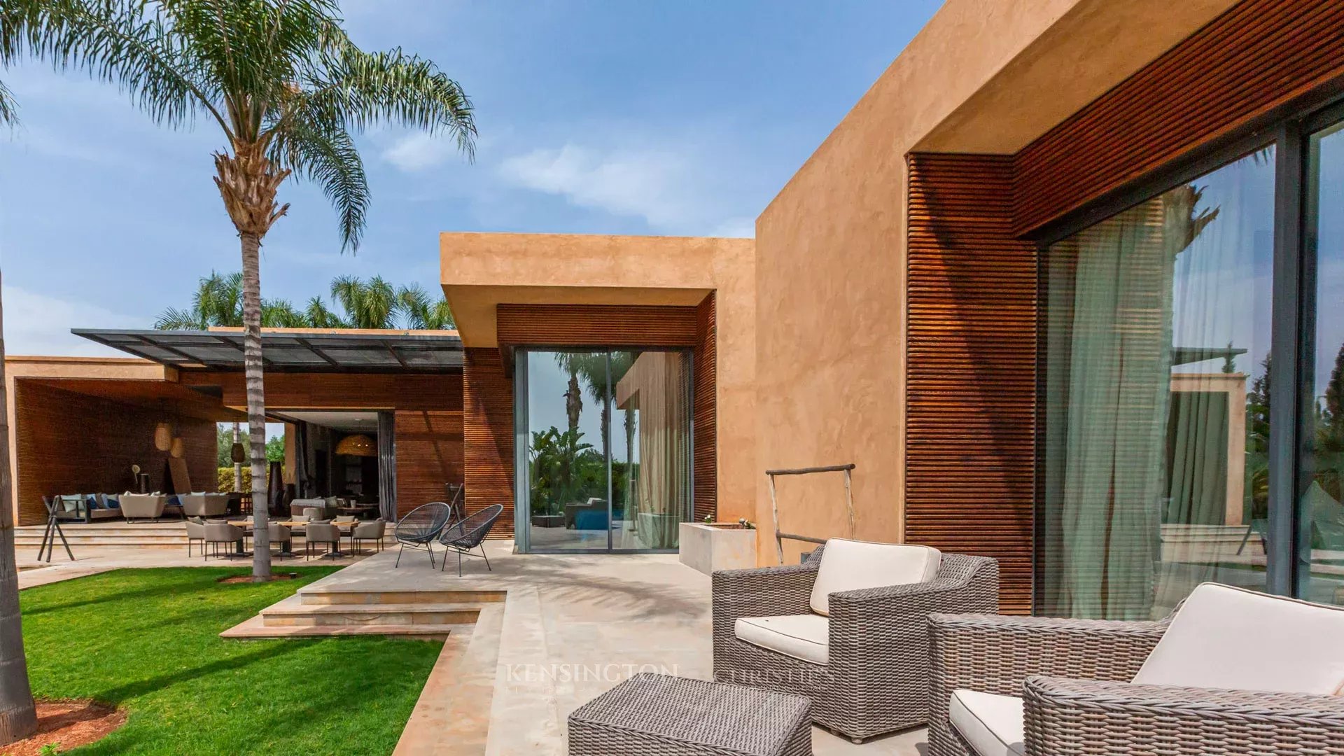 6 Bedroom Villa/Townhouse's Image 4