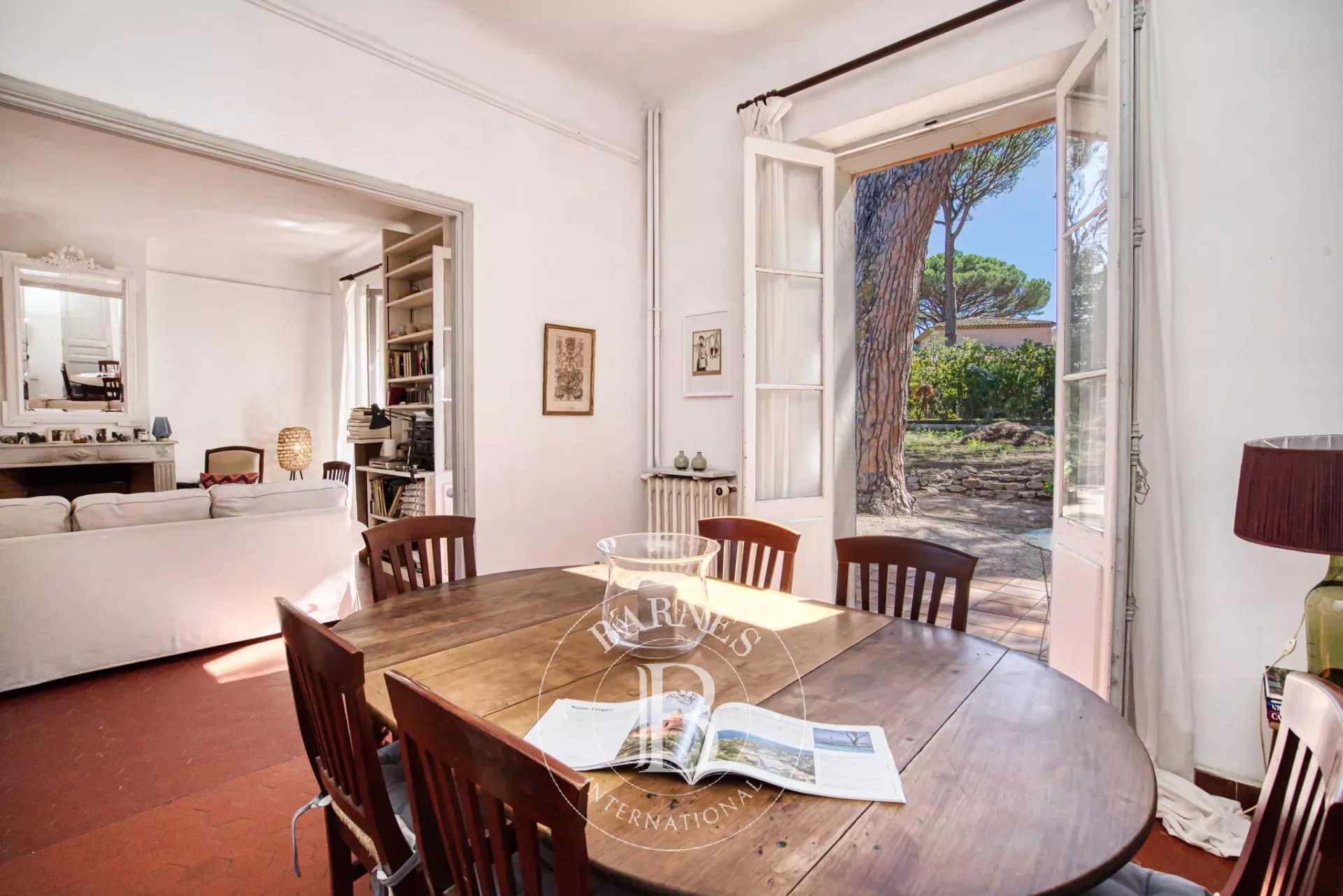 SOLE AGENT - SAINT-TROPEZ - MANSION - CITY CENTER - picture 5