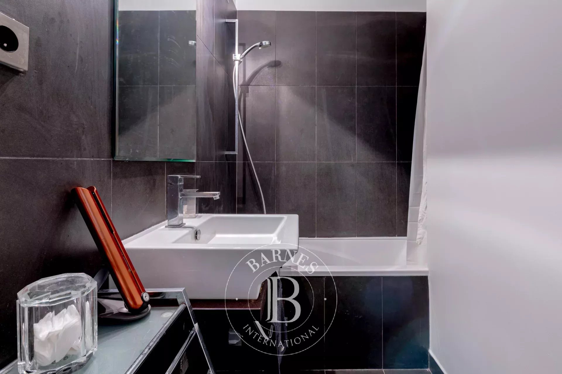 Daire Paris 5ème - picture 12