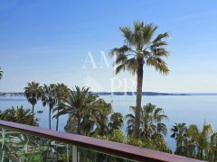 Waterfront penthouse in the prestigious area Cannes — photo 2 of 7