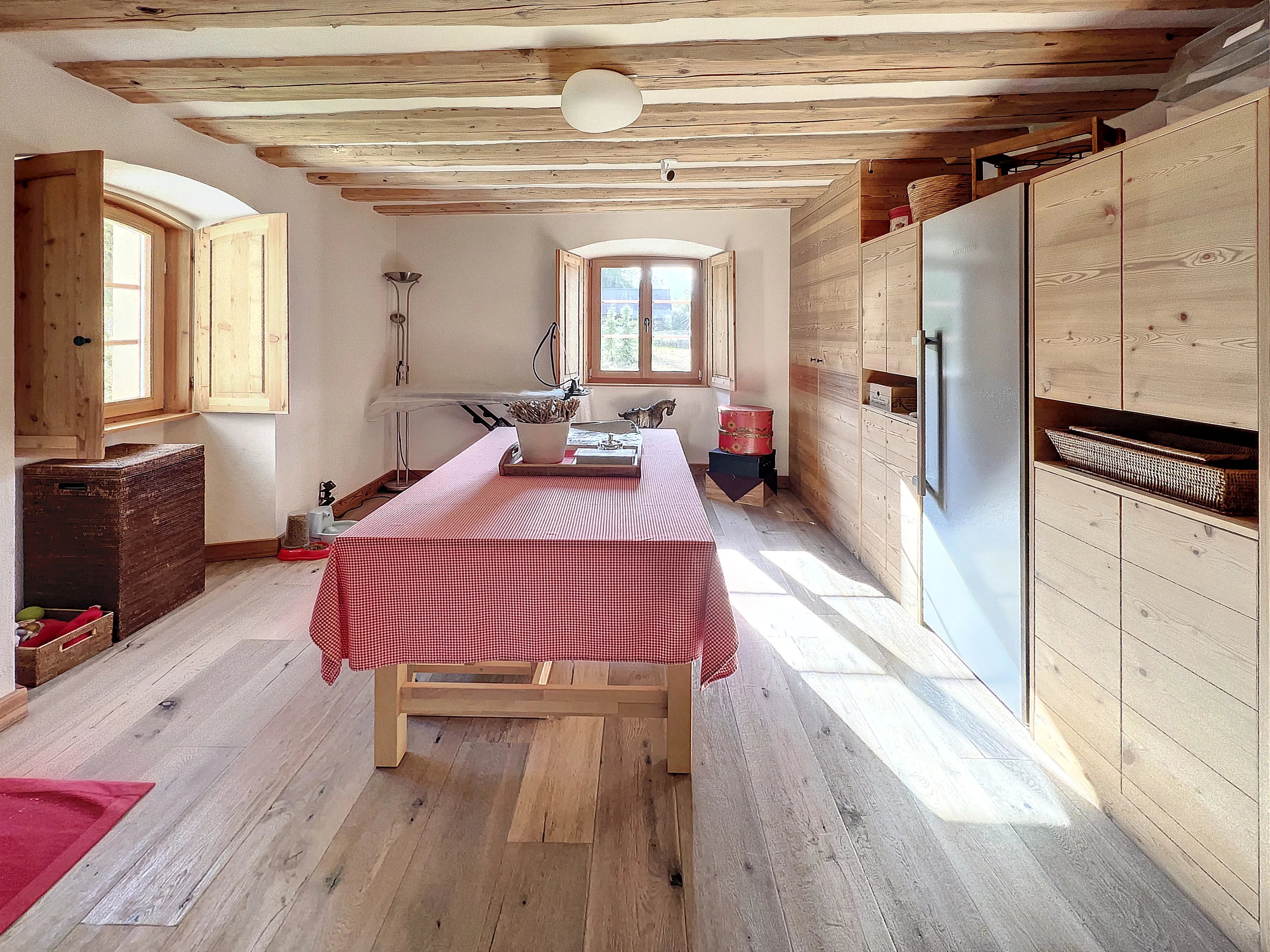 Domaine exceptionnel et exclusif entièrement rénové au coeur des Alpes Valaisannes