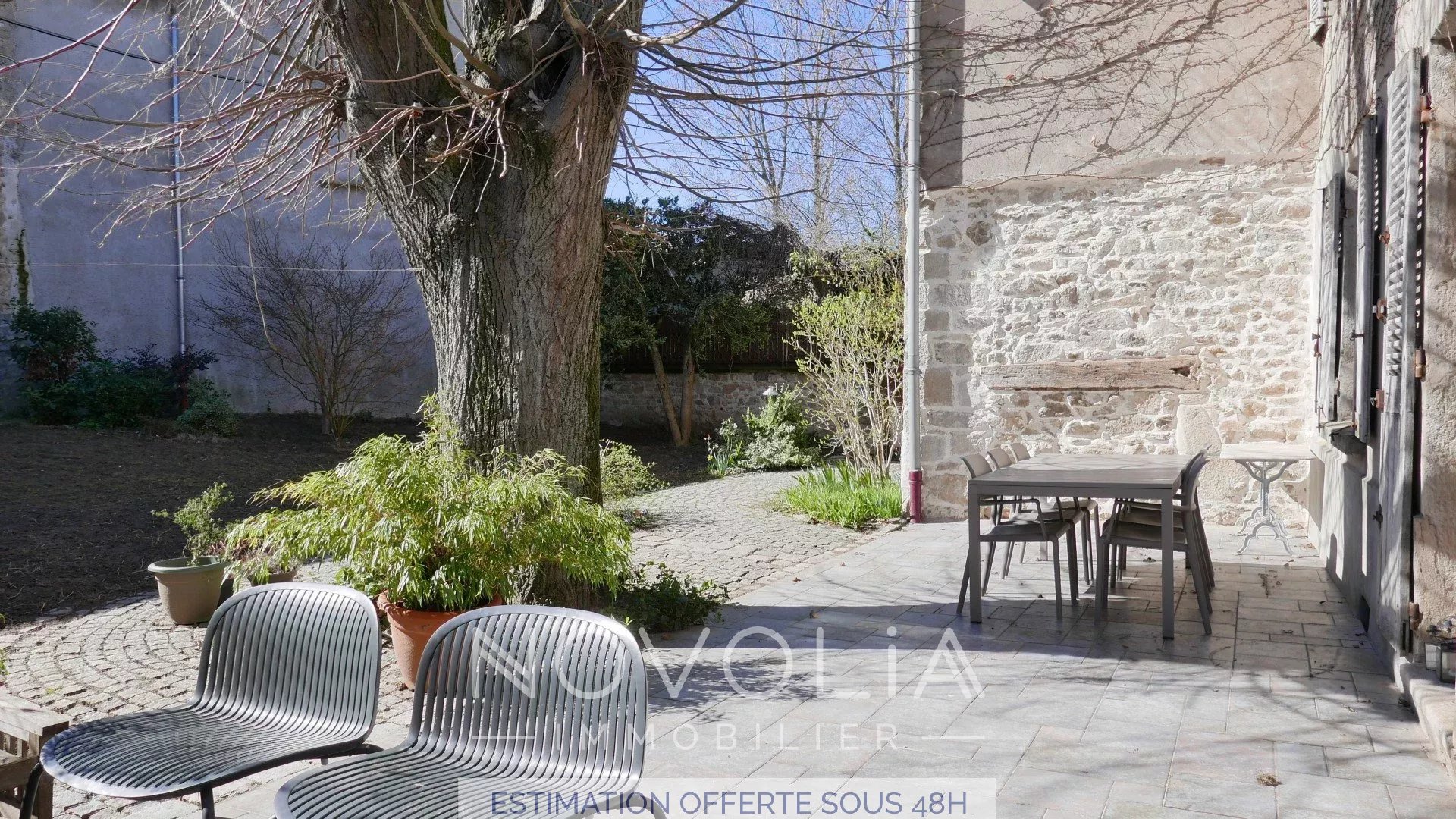 Achat Maison Surface de 240 m, 6 pices, Mornant (69440)